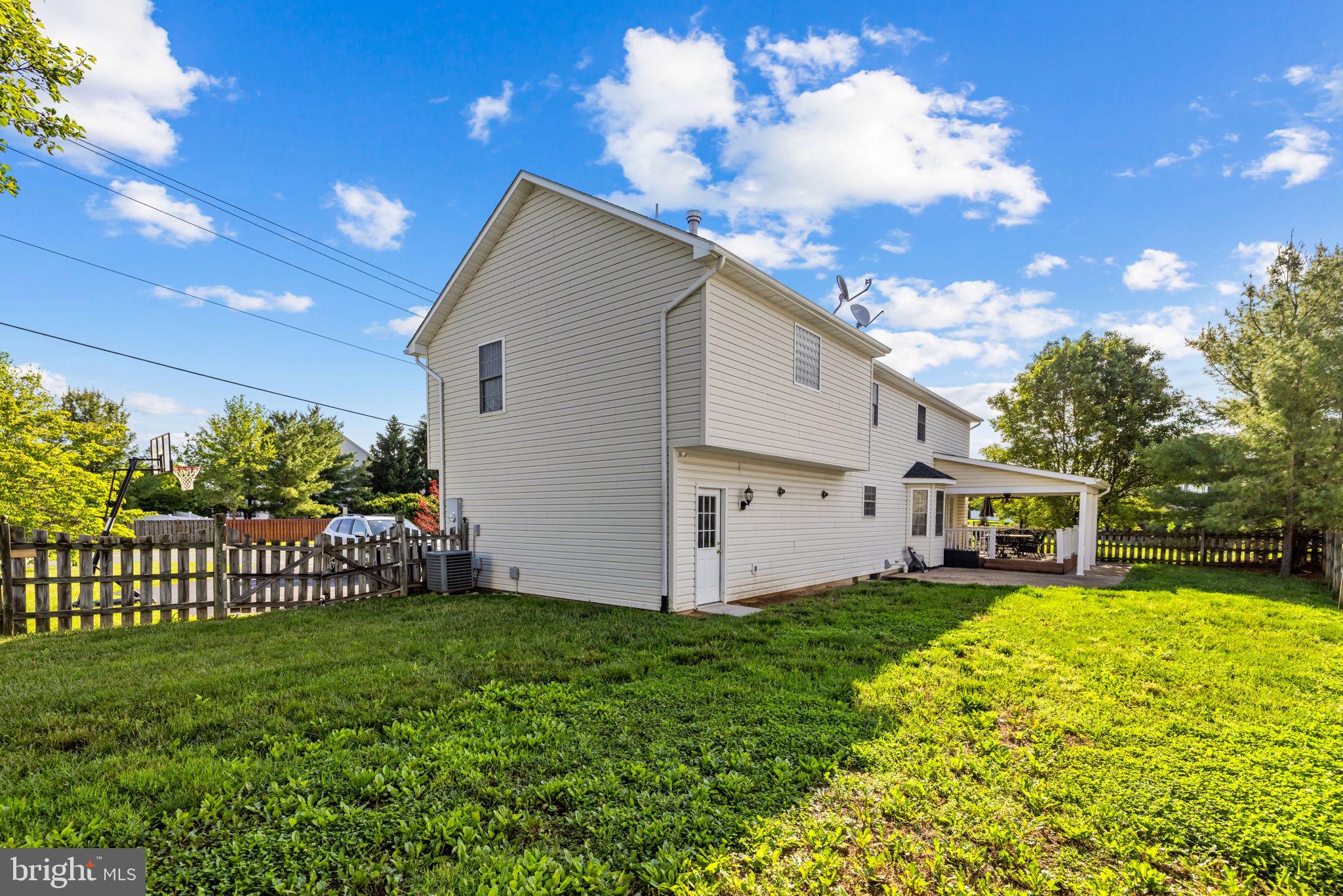 MOSBY STATION - Residential