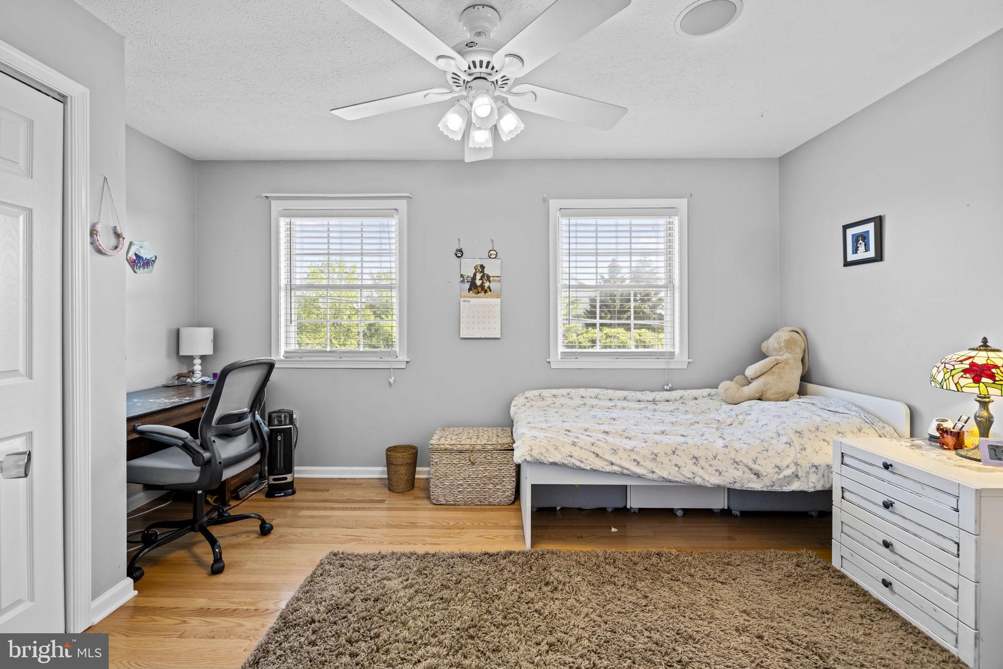 MOSBY STATION - Residential