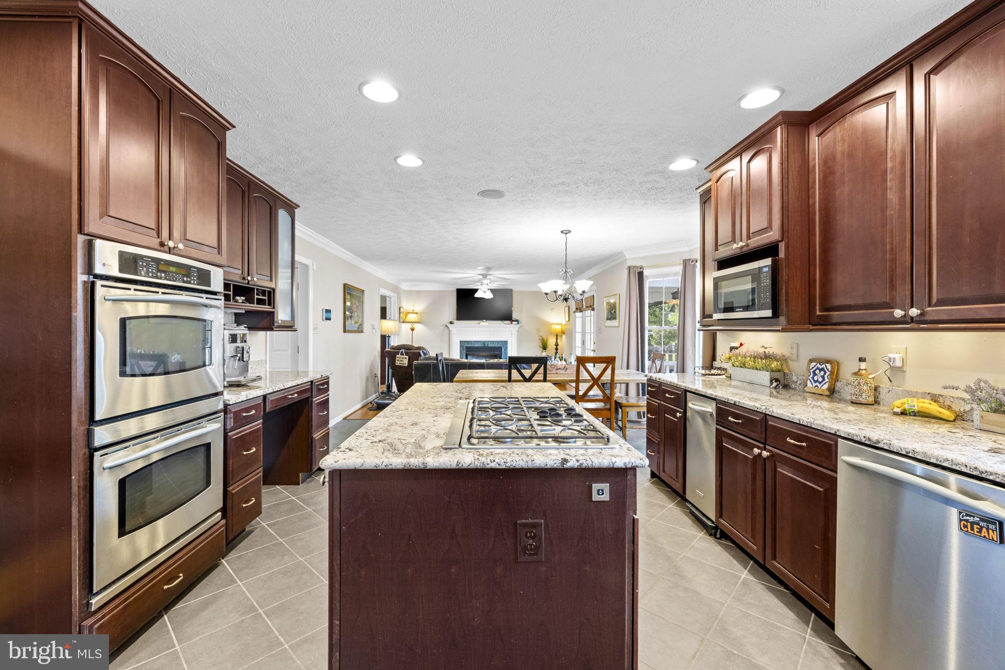 MOSBY STATION - Residential