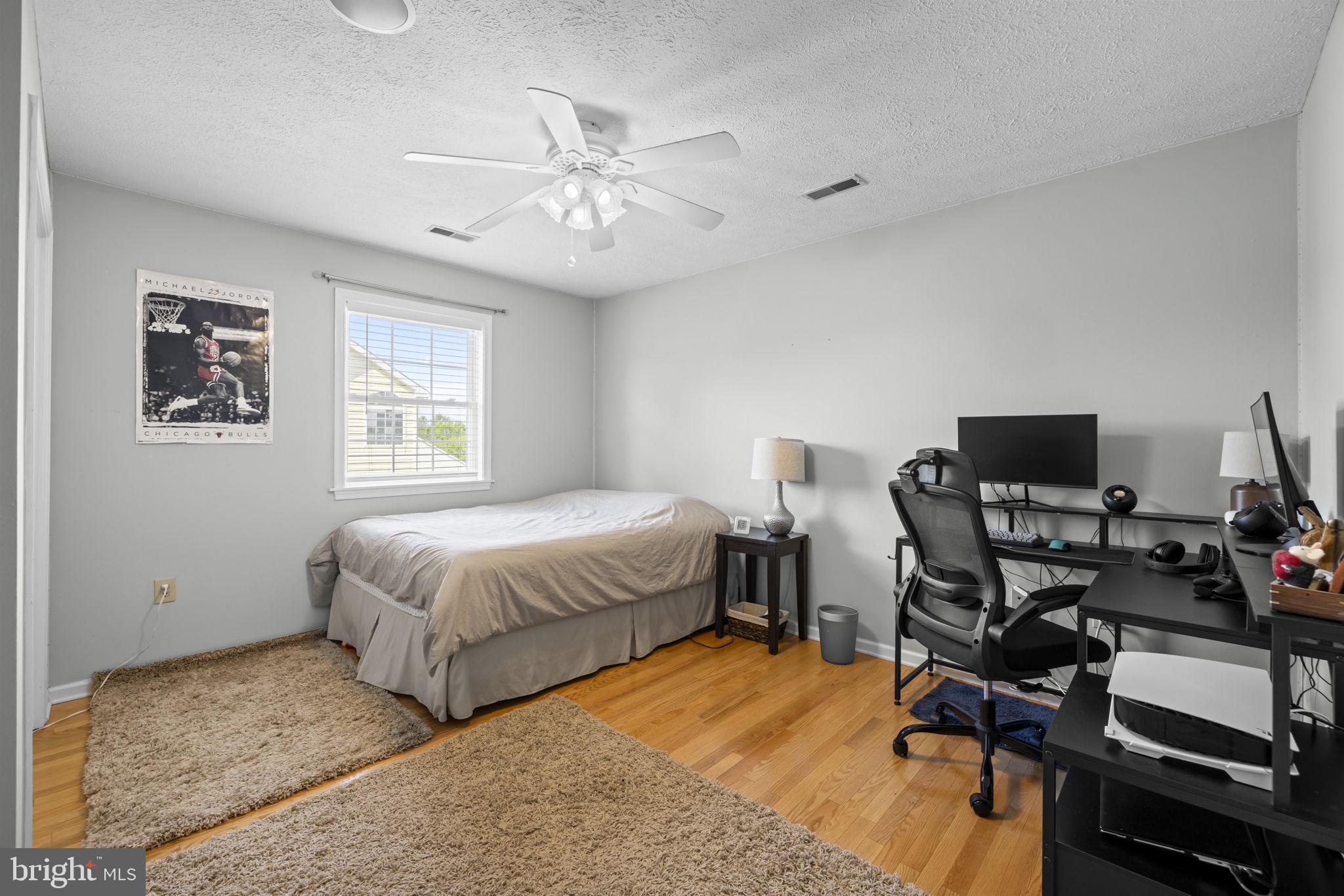 MOSBY STATION - Residential