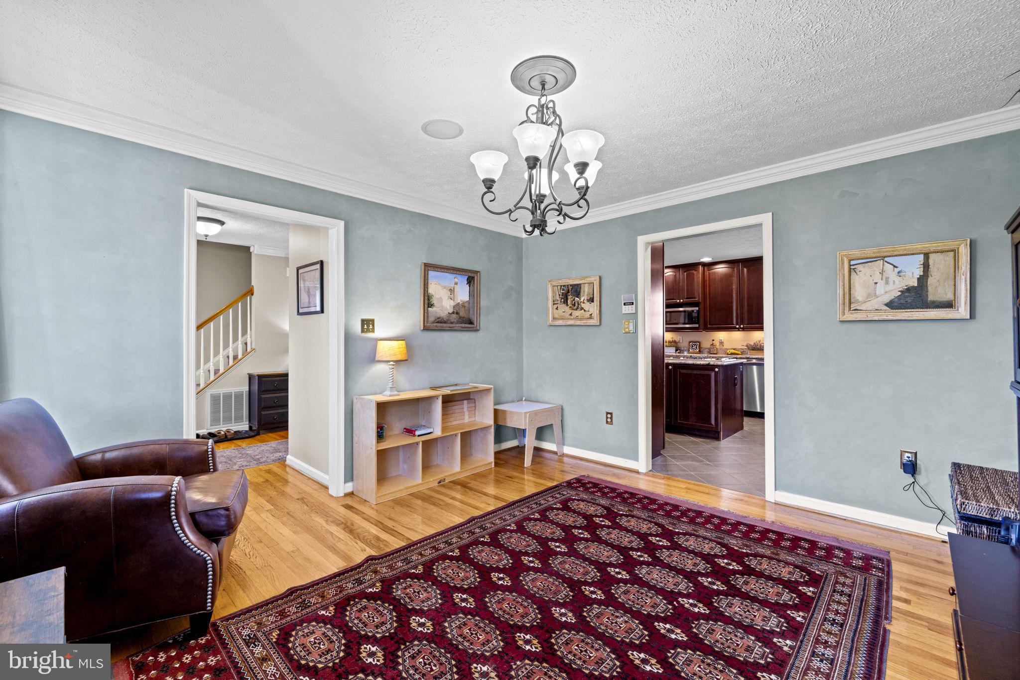 MOSBY STATION - Residential