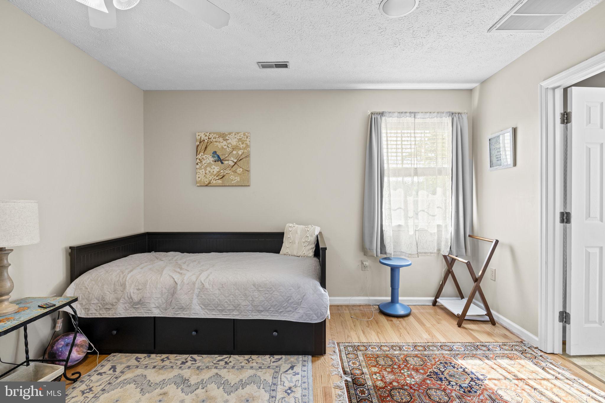MOSBY STATION - Residential