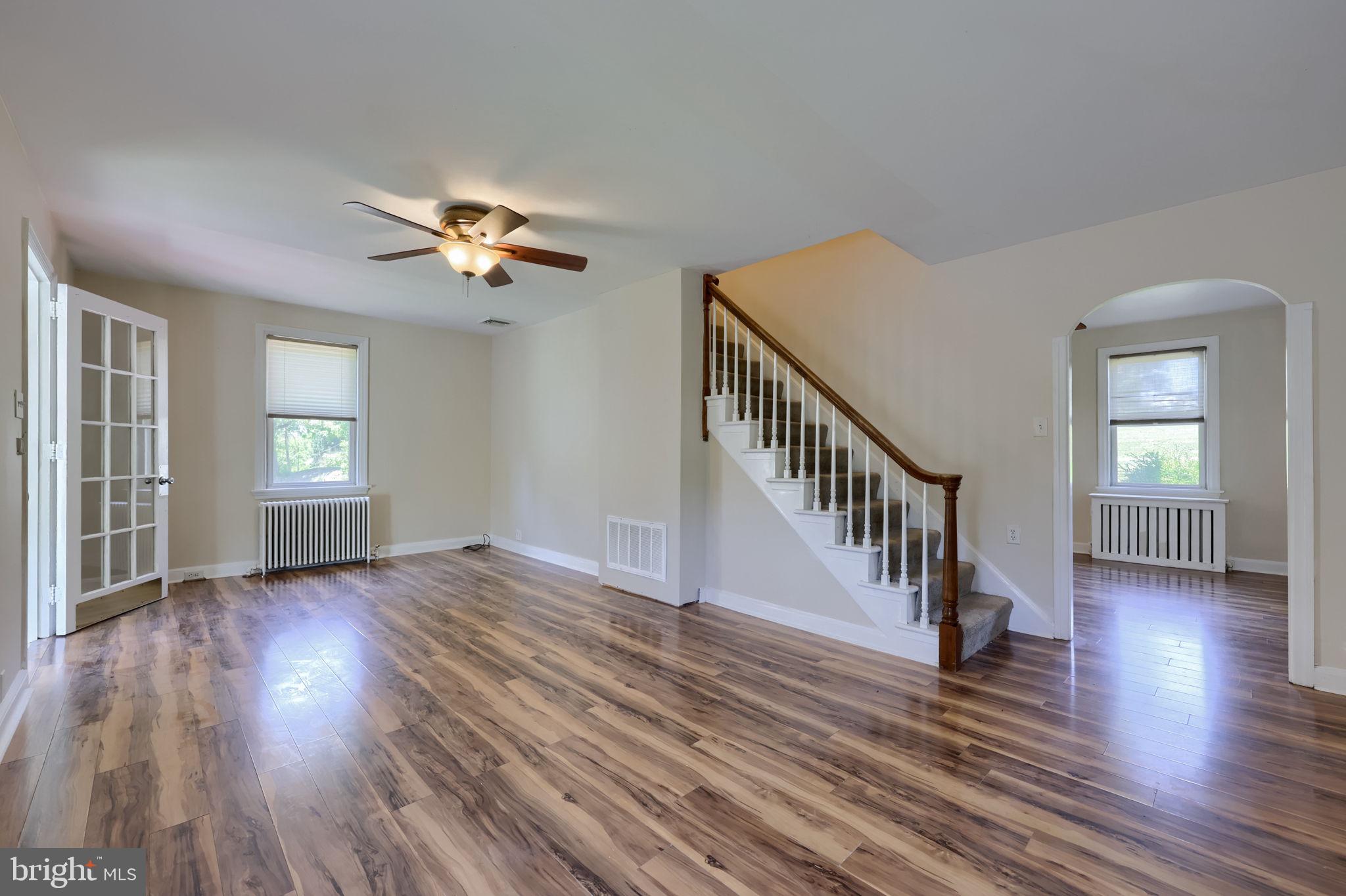 MILLERSVILLE - Residential
