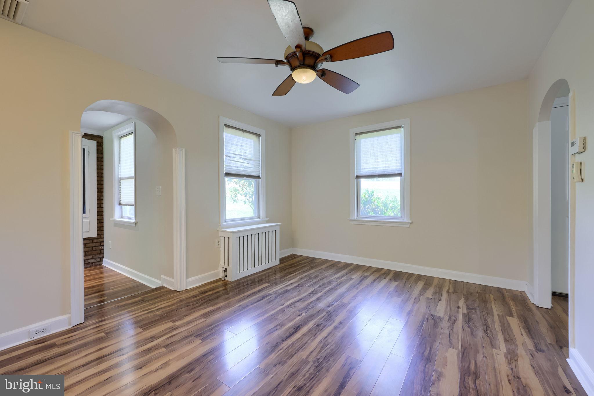 MILLERSVILLE - Residential