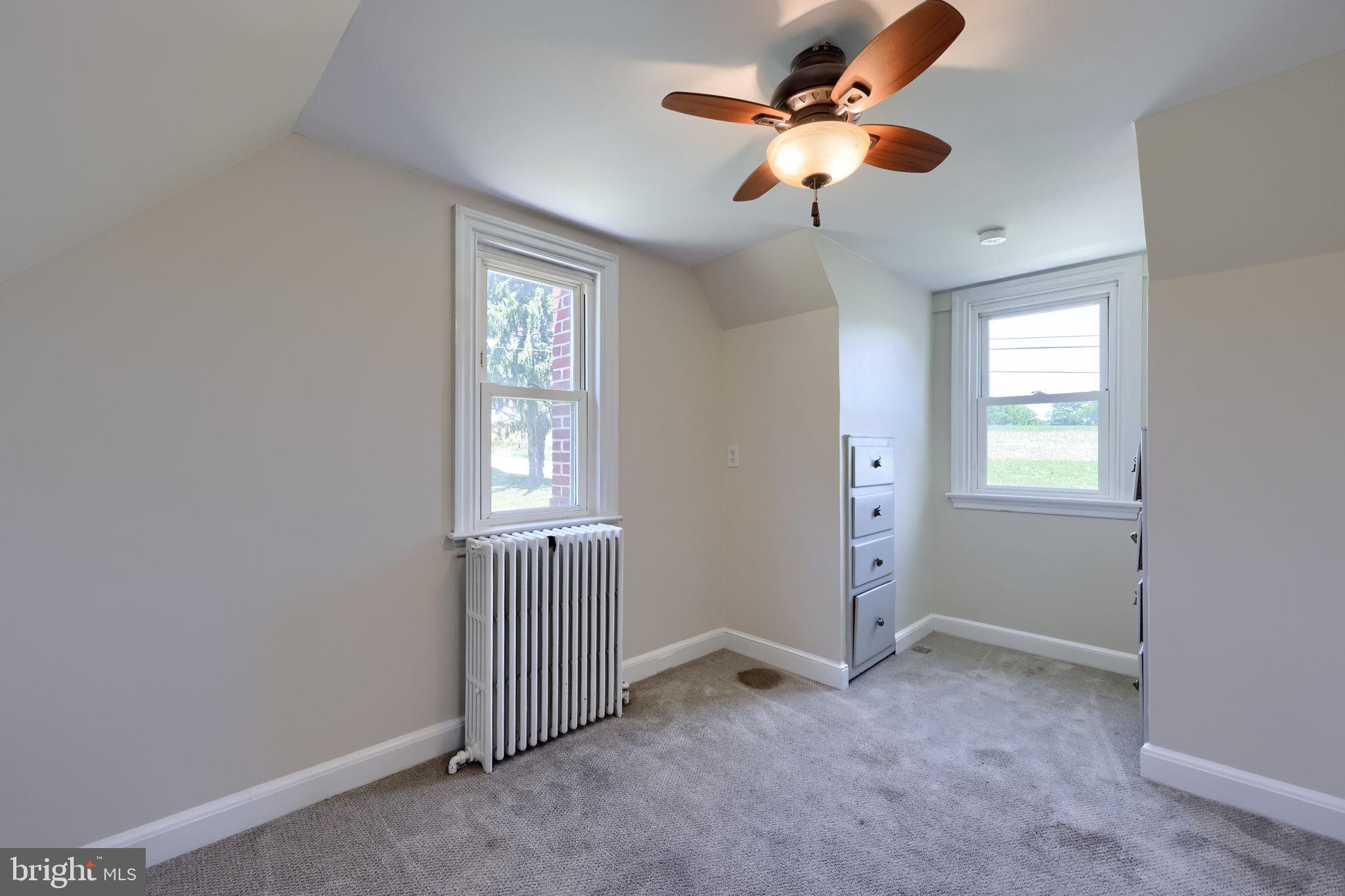 MILLERSVILLE - Residential