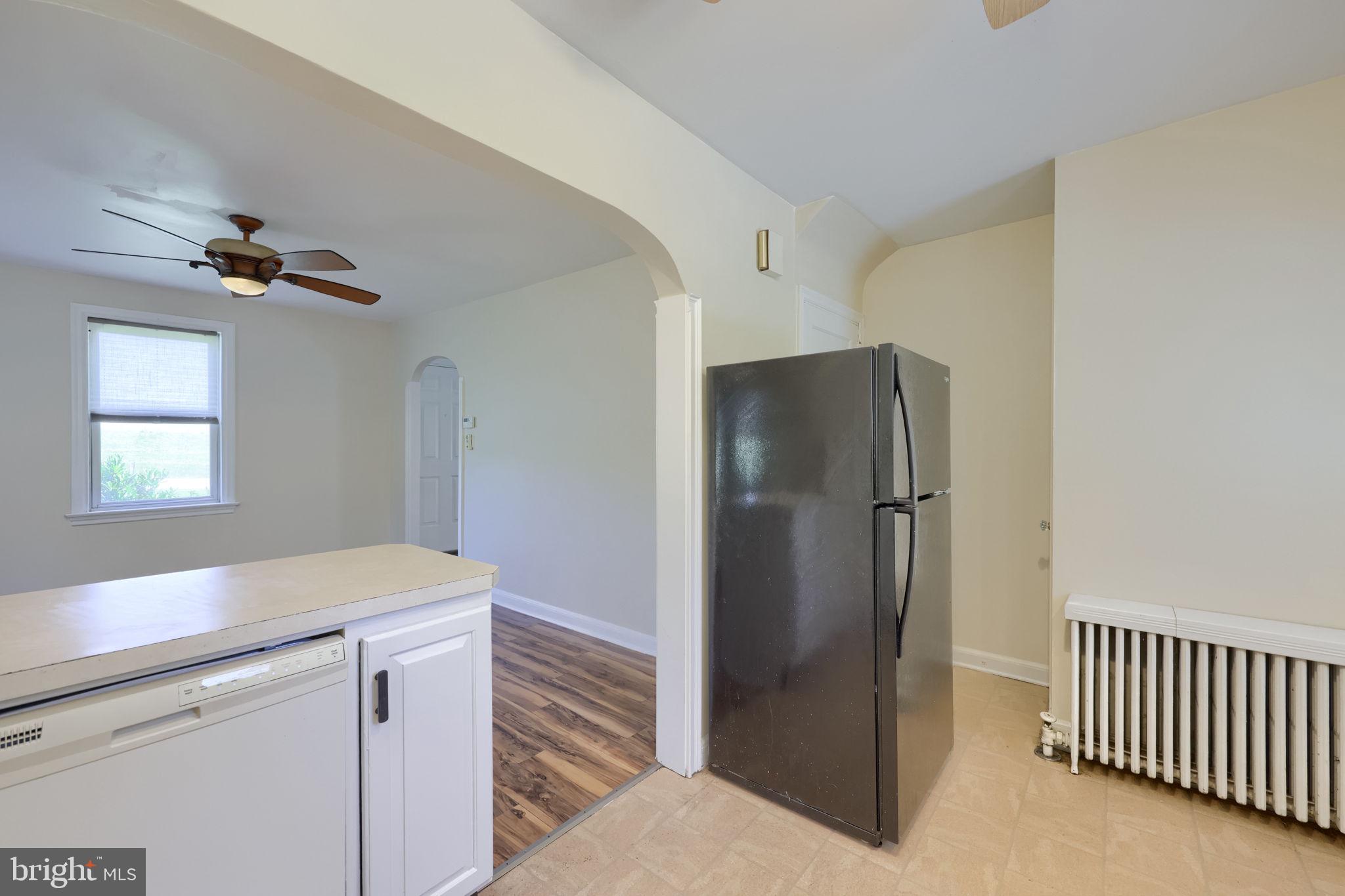 MILLERSVILLE - Residential
