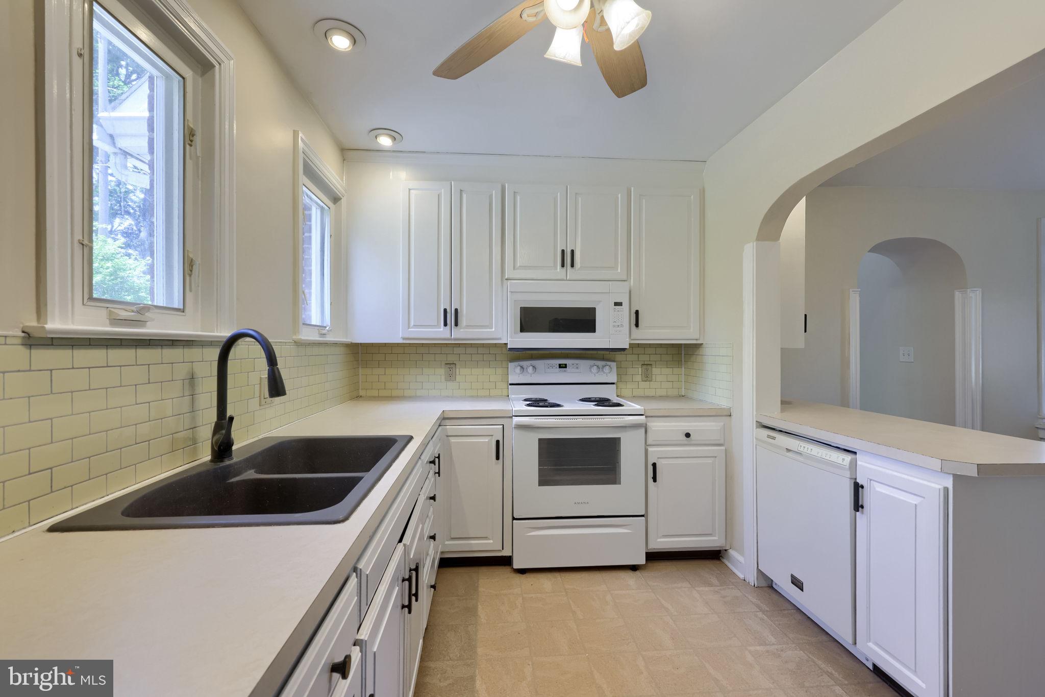 MILLERSVILLE - Residential