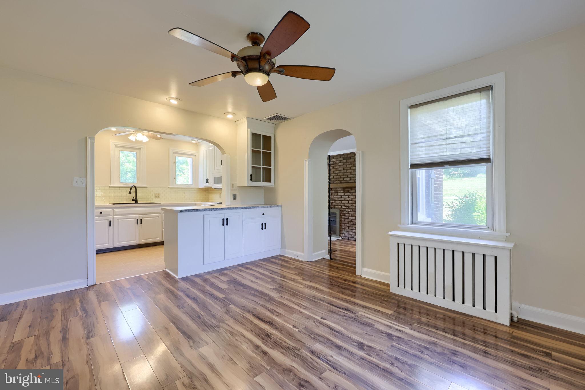 MILLERSVILLE - Residential