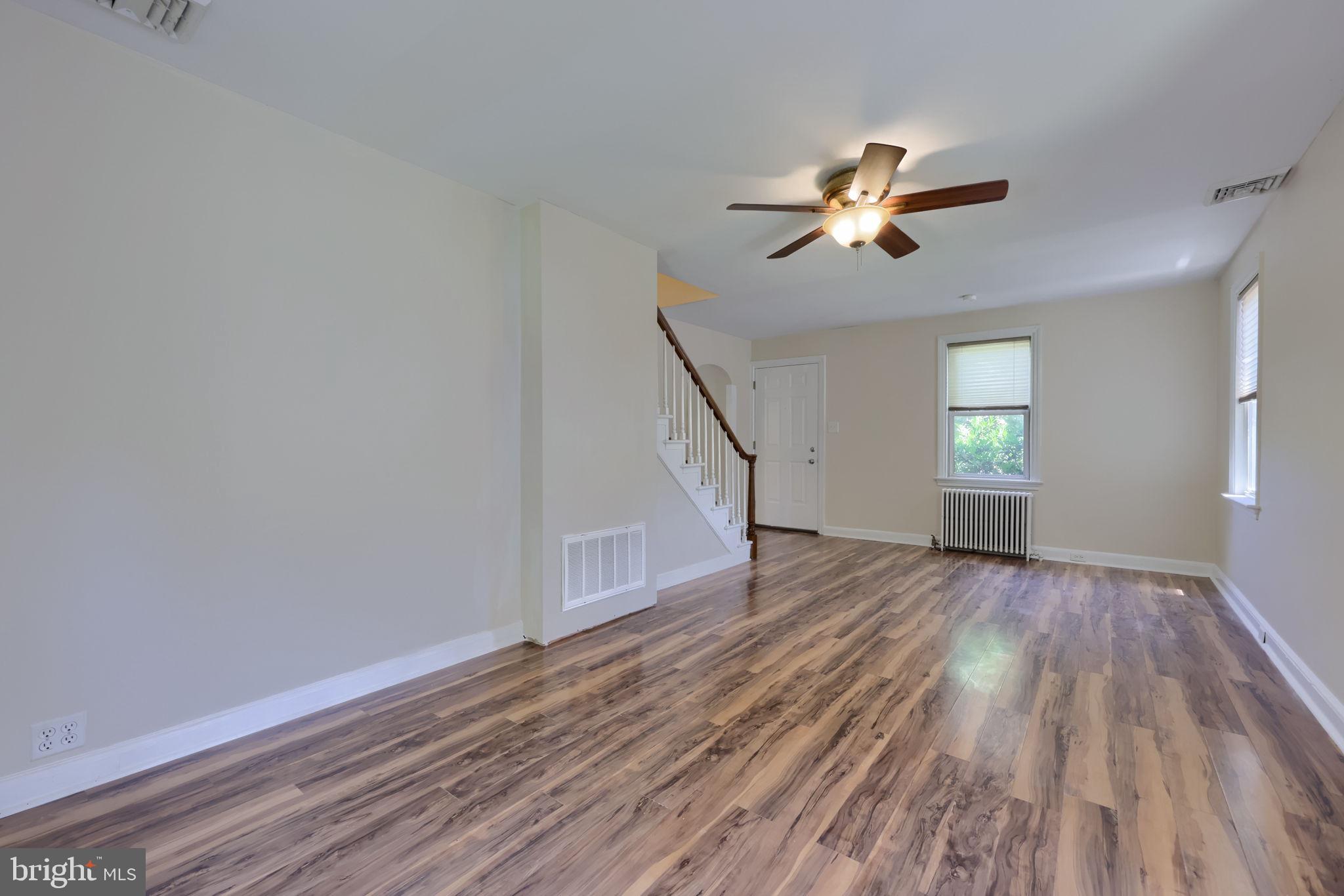 MILLERSVILLE - Residential
