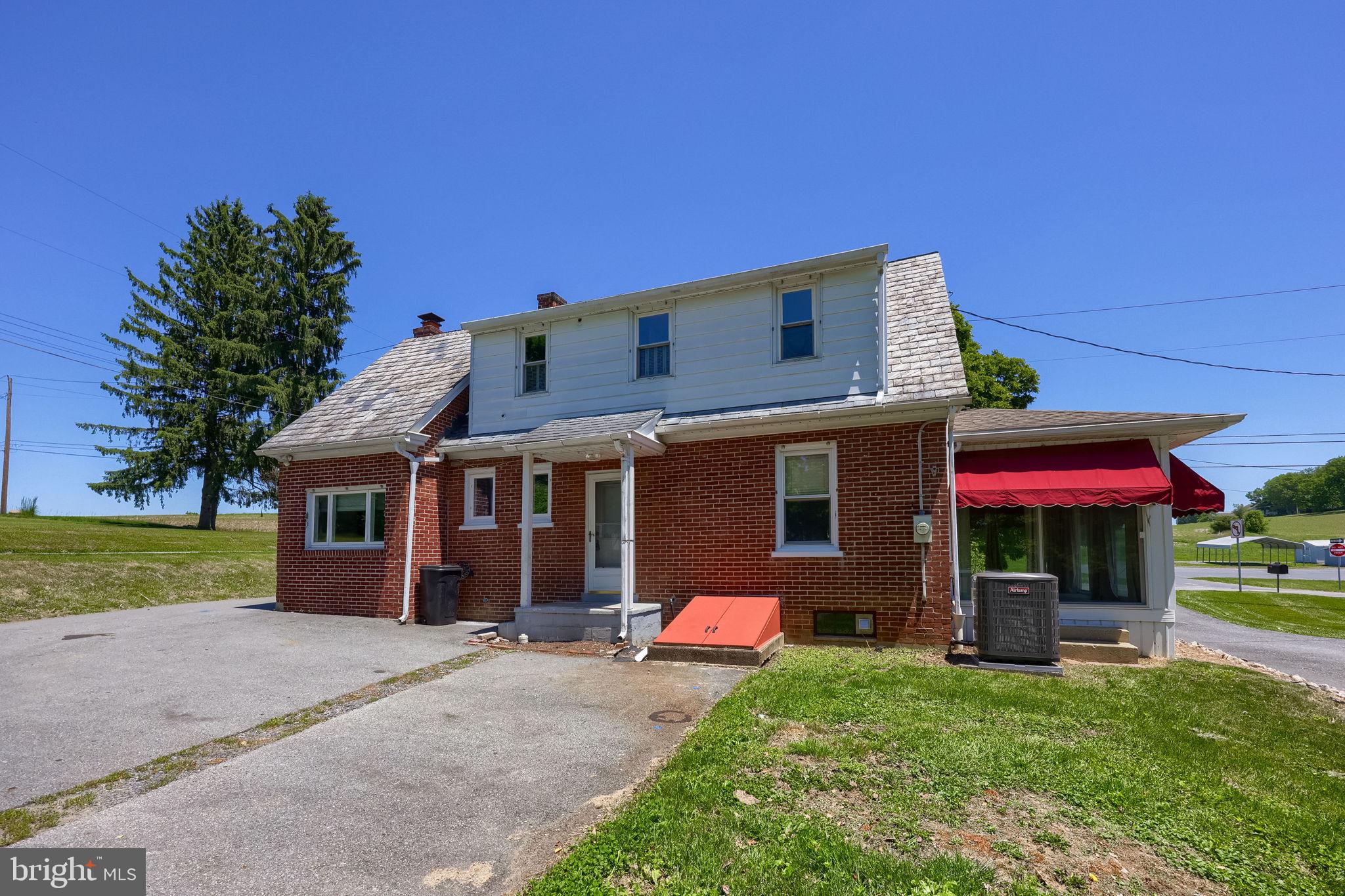 MILLERSVILLE - Residential