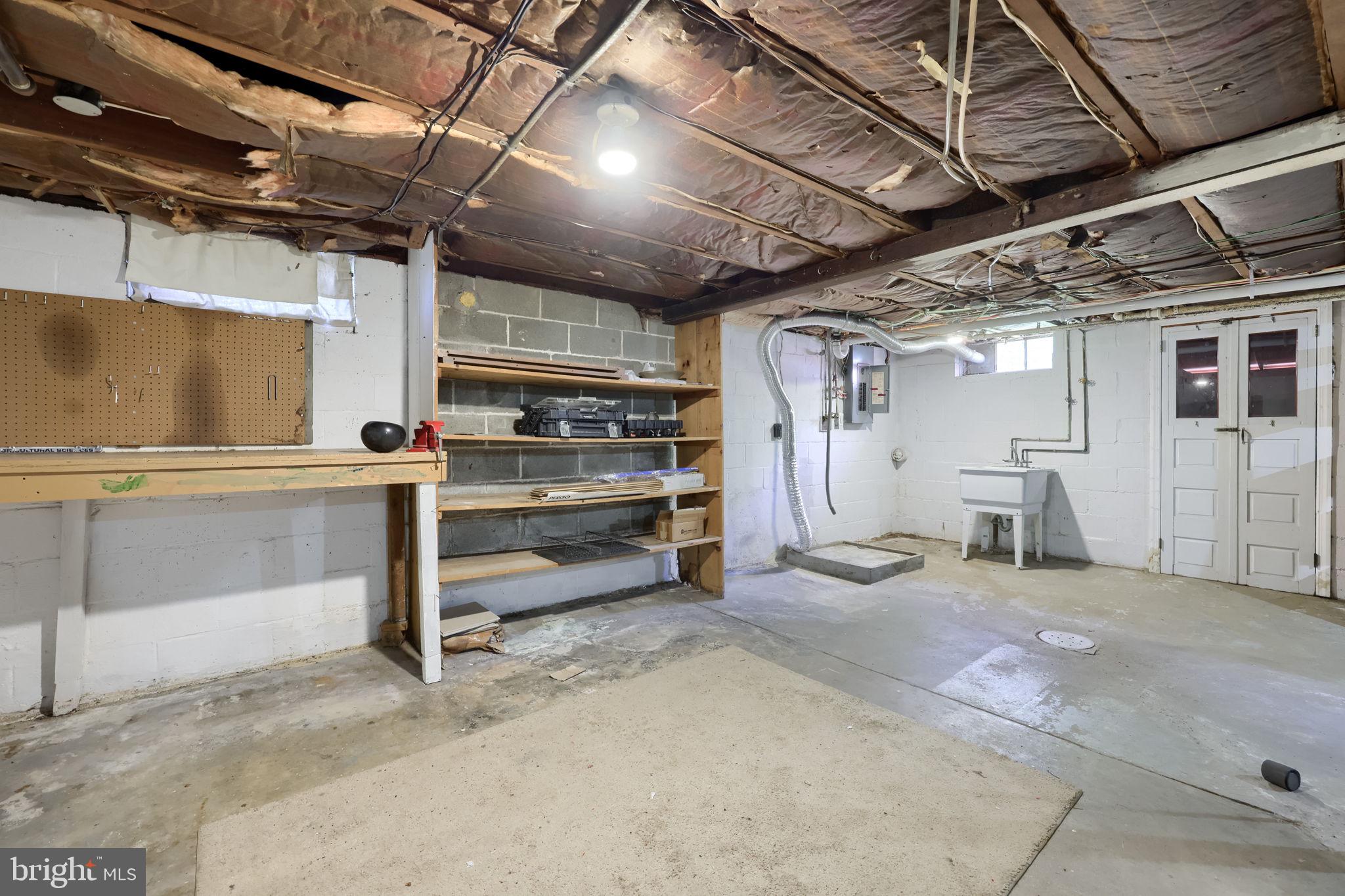 MILLERSVILLE - Residential