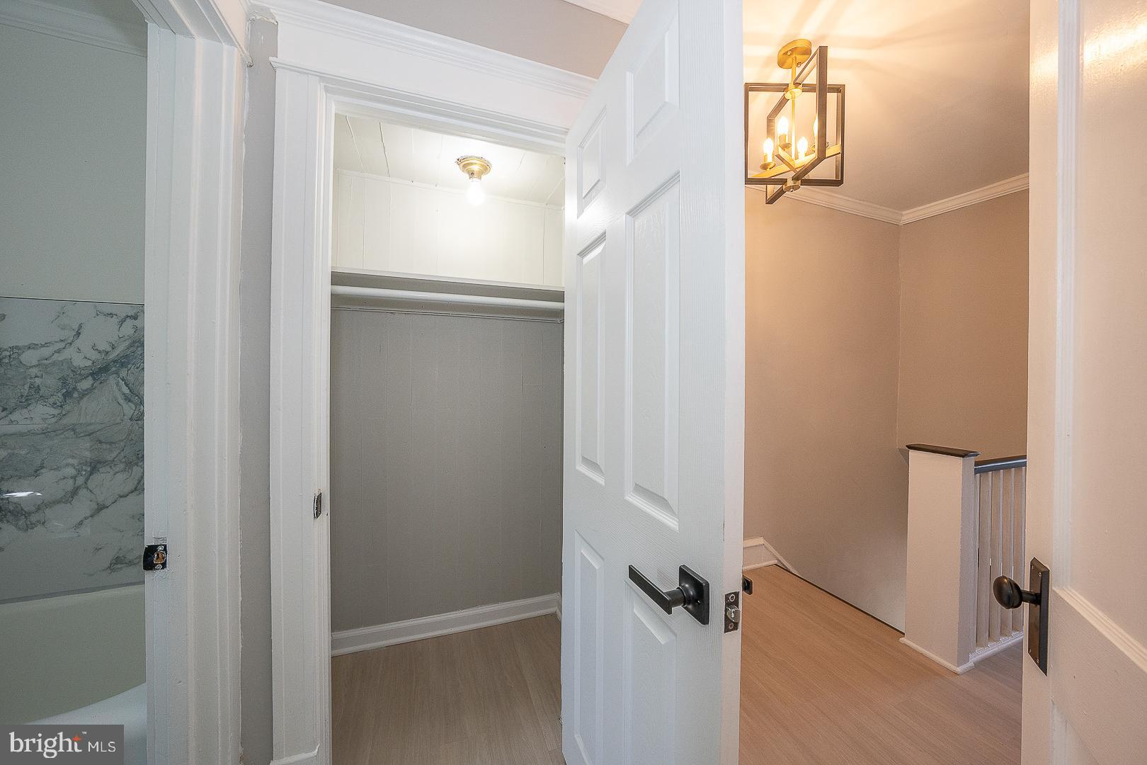 COBBS CREEK - Residential