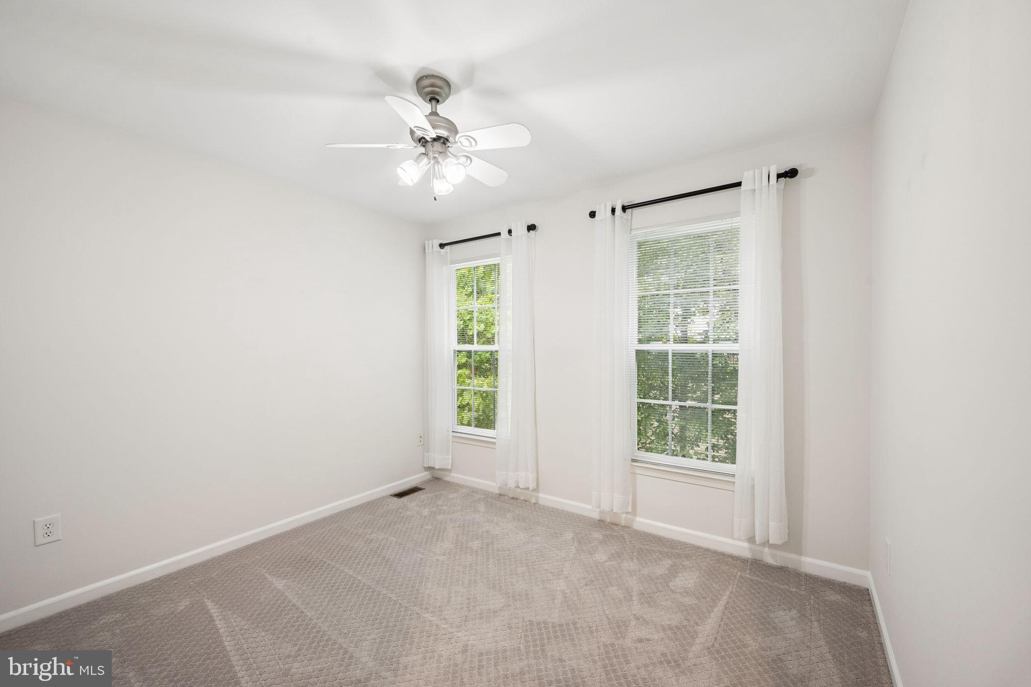 LENNOX PARK - Residential