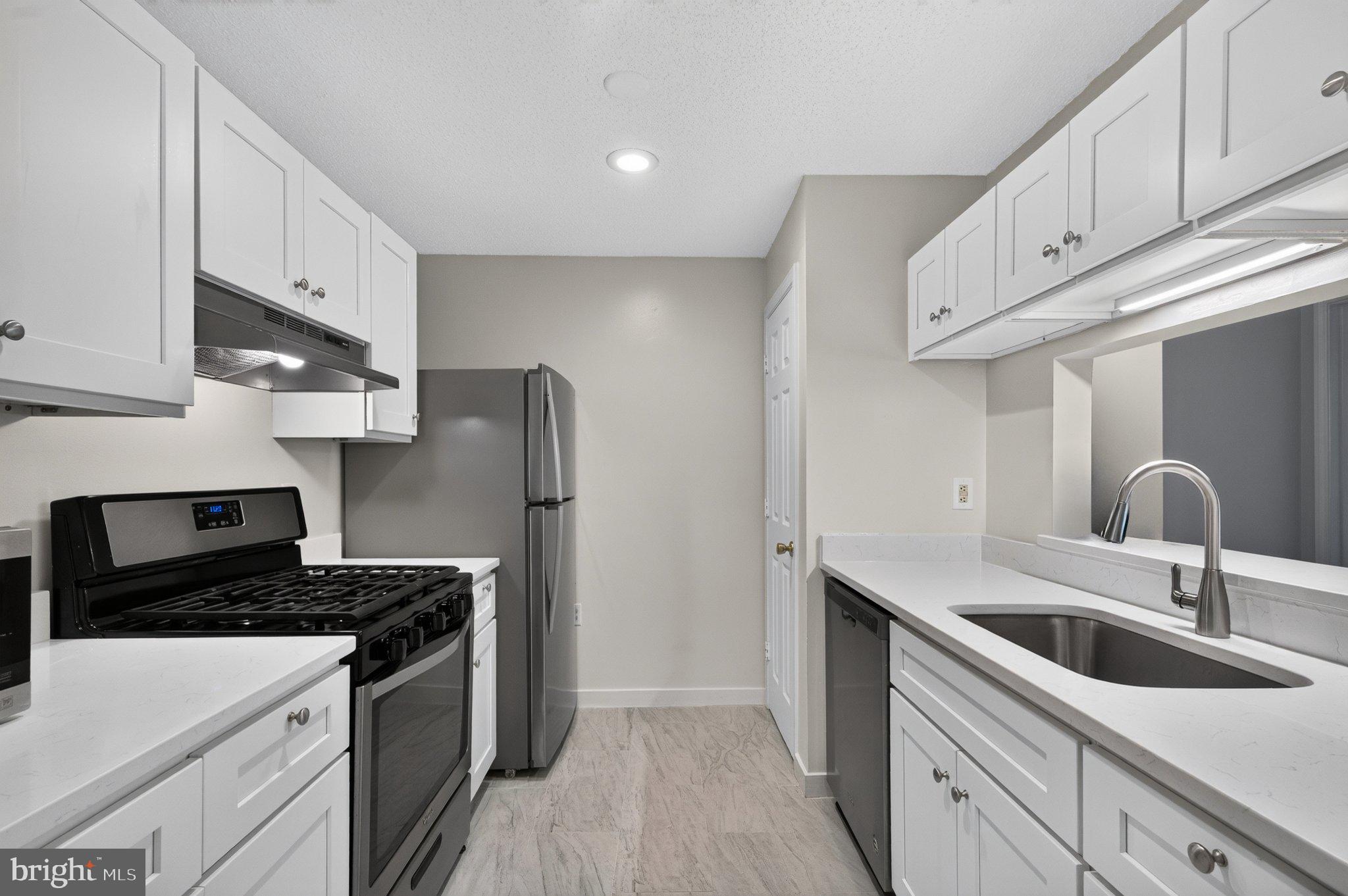 ASHBURN FARM - Residential