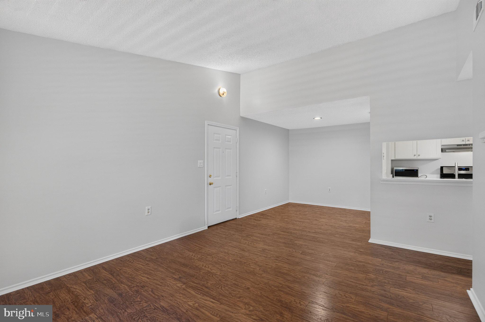 ASHBURN FARM - Residential