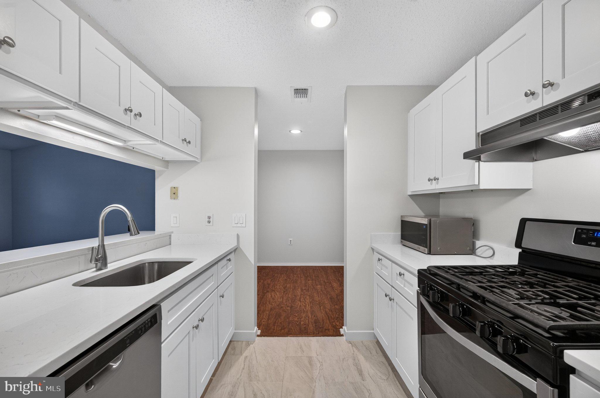 ASHBURN FARM - Residential