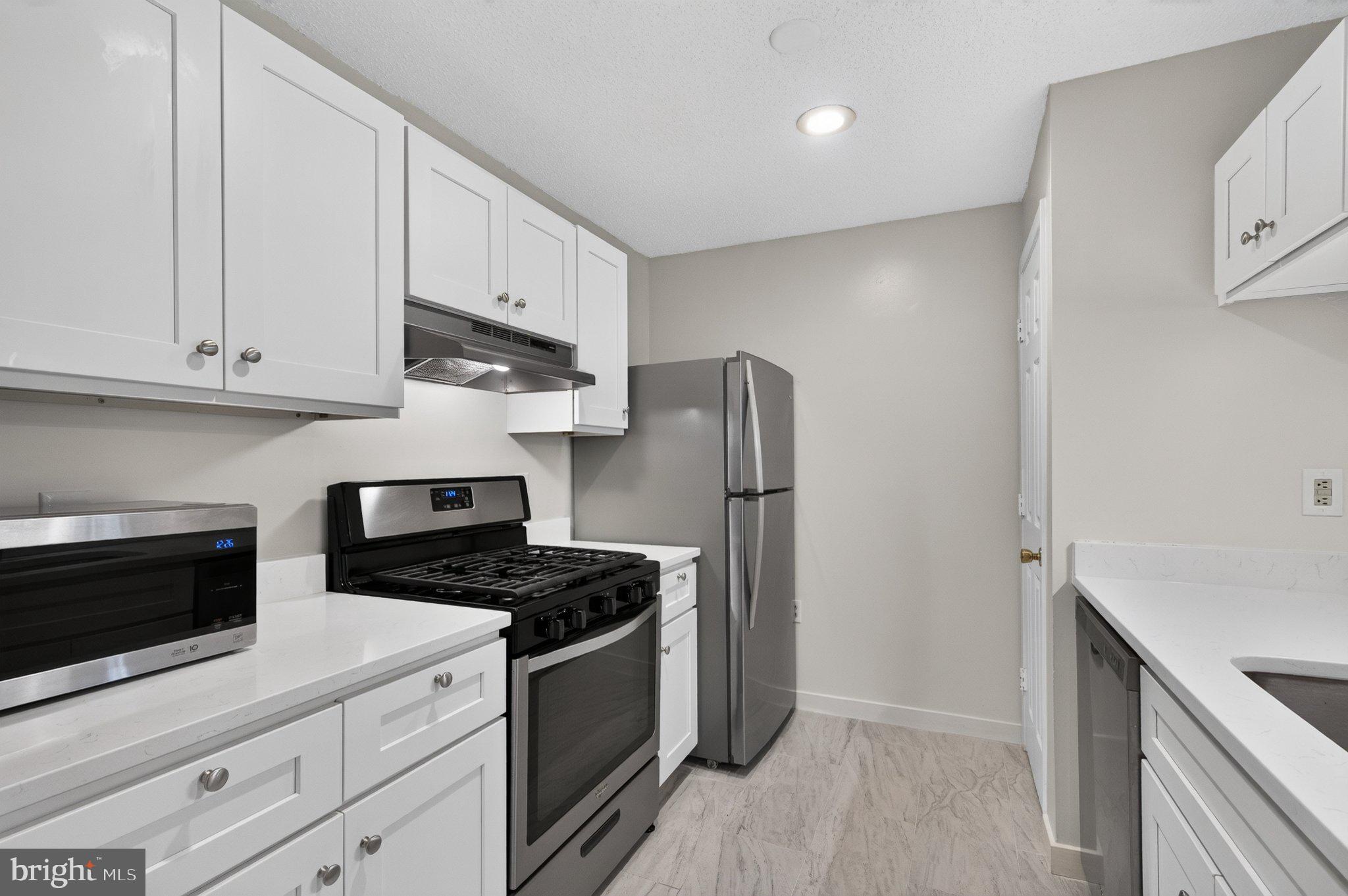 ASHBURN FARM - Residential
