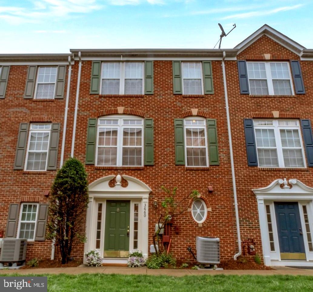 MADISON LANE - Residential