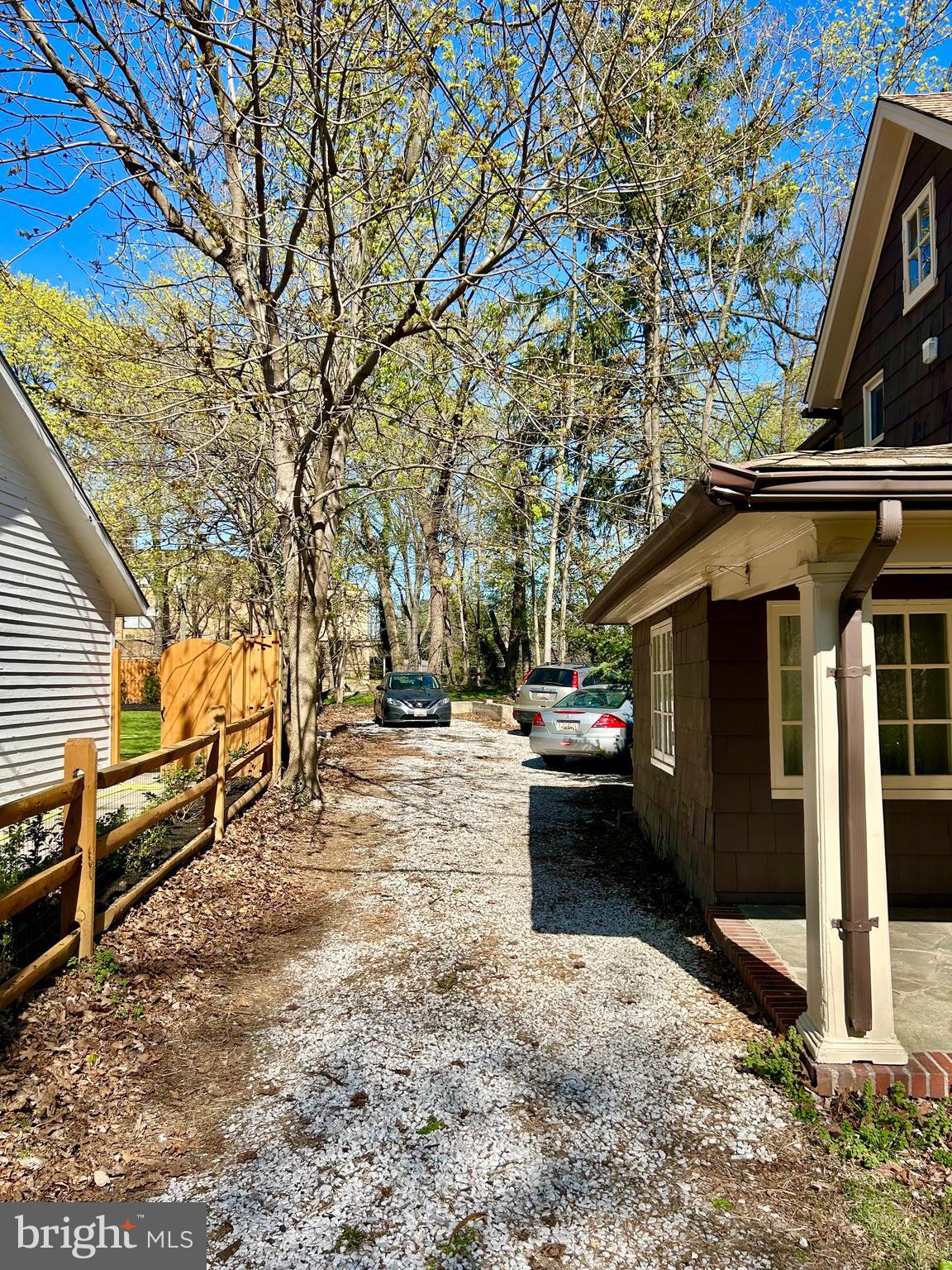 YORK MANOR - Residential Income