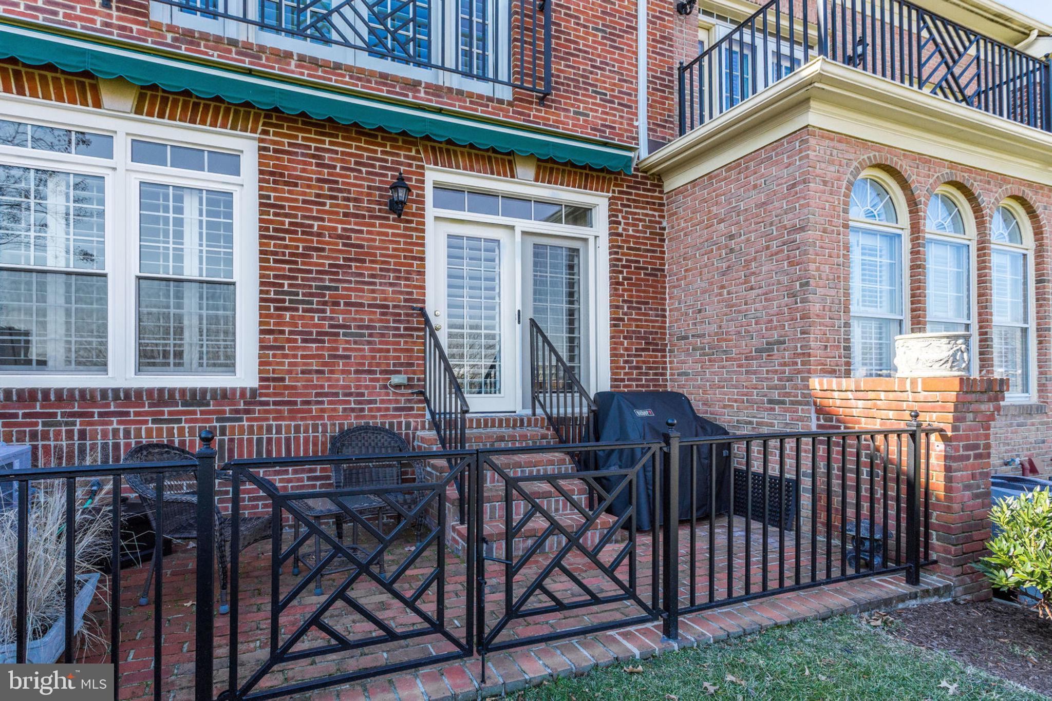 RIVERGATE - Residential