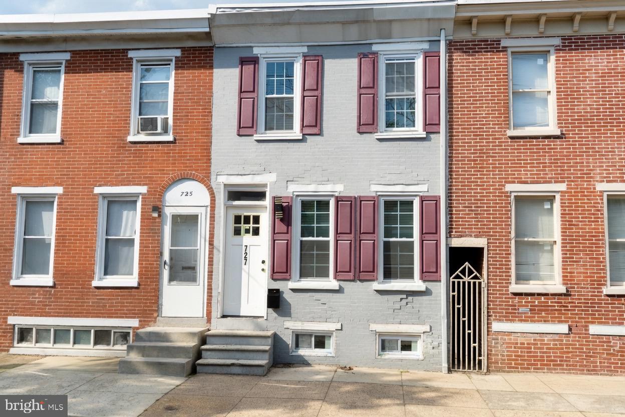 Opportunity awaits! This classic brick townhome offers 2 bedrooms and 1 full bath in the heart of Wilmington. Featuring a traditional layout, this property is ready for your personal touches and updates to make it shine. Whether you’re a first-time homebuyer looking to build equity or an investor seeking your next rental, this home offers outstanding features! Conveniently located near downtown Wilmington, I-95, shopping, restaurants, parks, public transportation, and major employers, you’ll enjoy easy access to everything the city has to offer. Don’t miss your chance to make this property your own!
