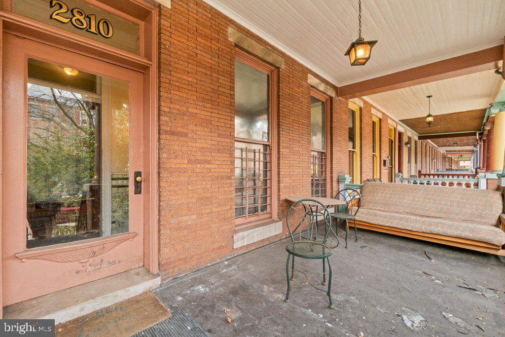 CHARLES VILLAGE - Residential Income