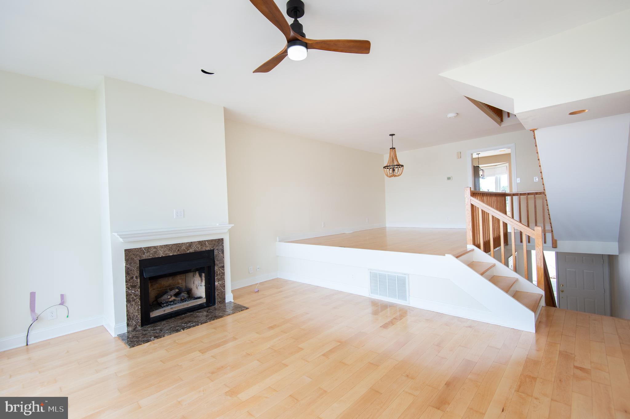 CAMBRIDGE LANDING - Residential