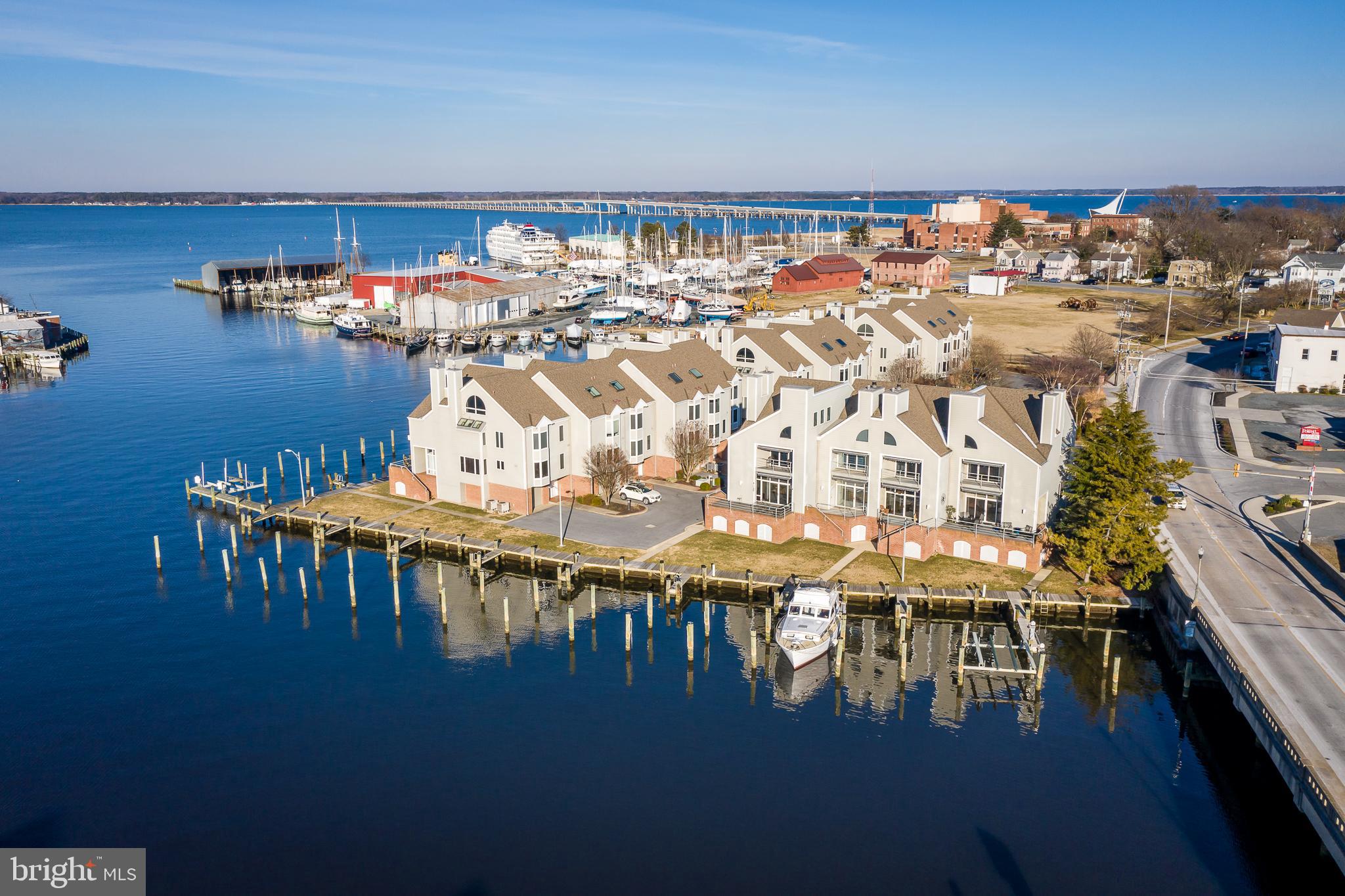 CAMBRIDGE LANDING - Residential