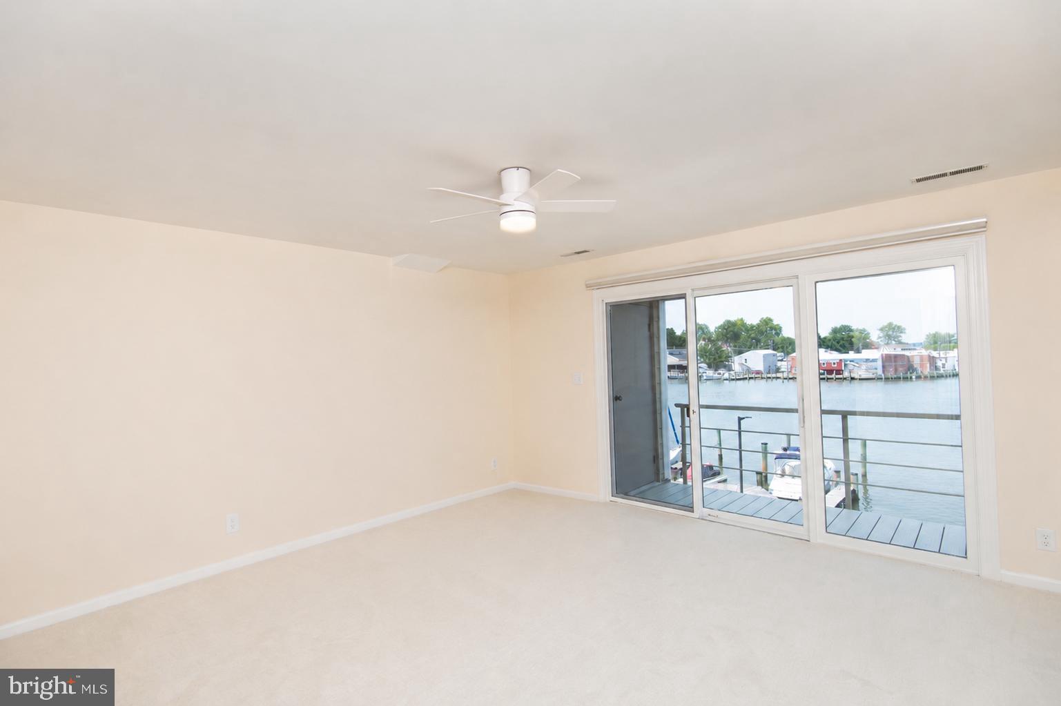 CAMBRIDGE LANDING - Residential