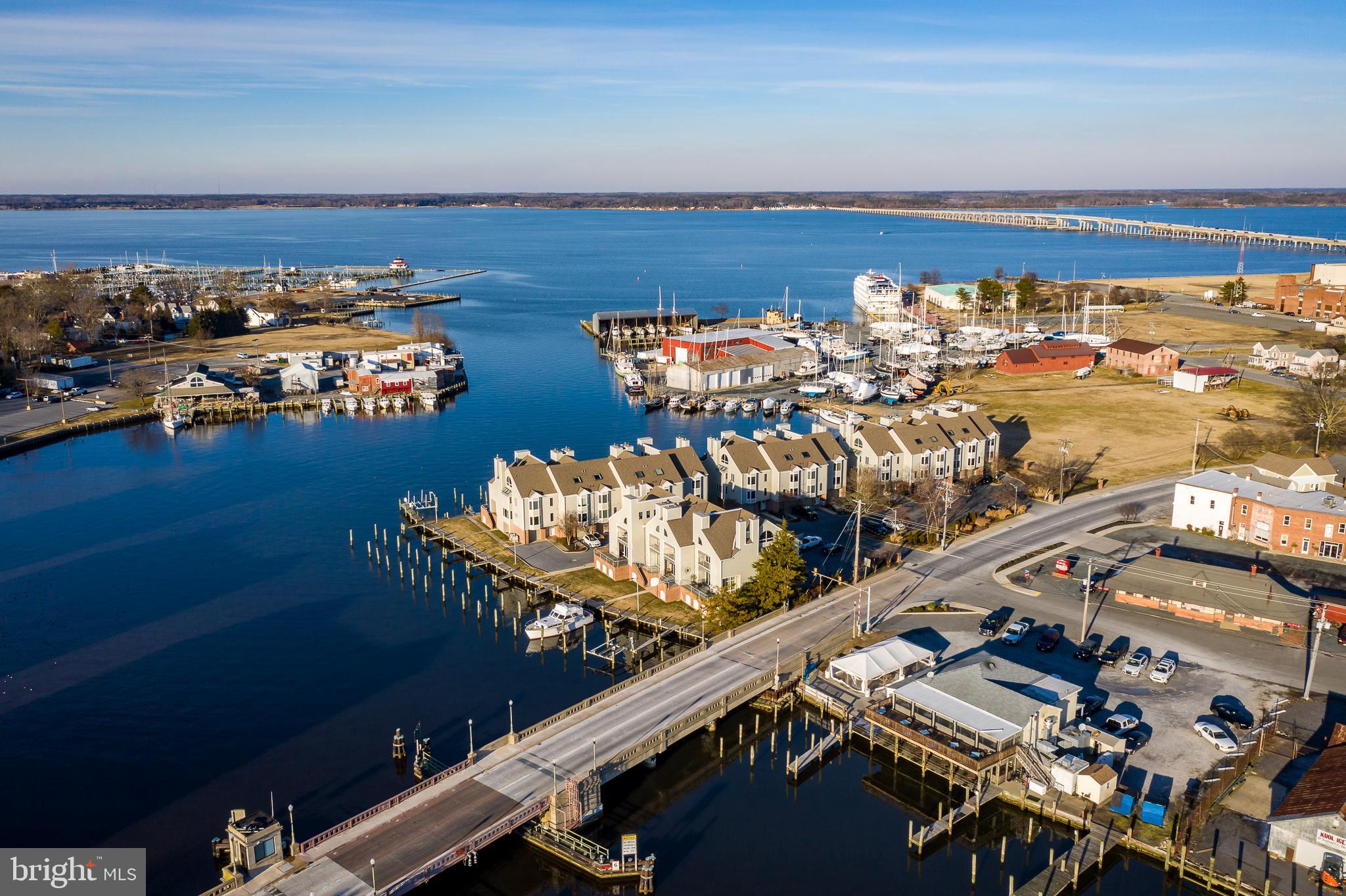 CAMBRIDGE LANDING - Residential