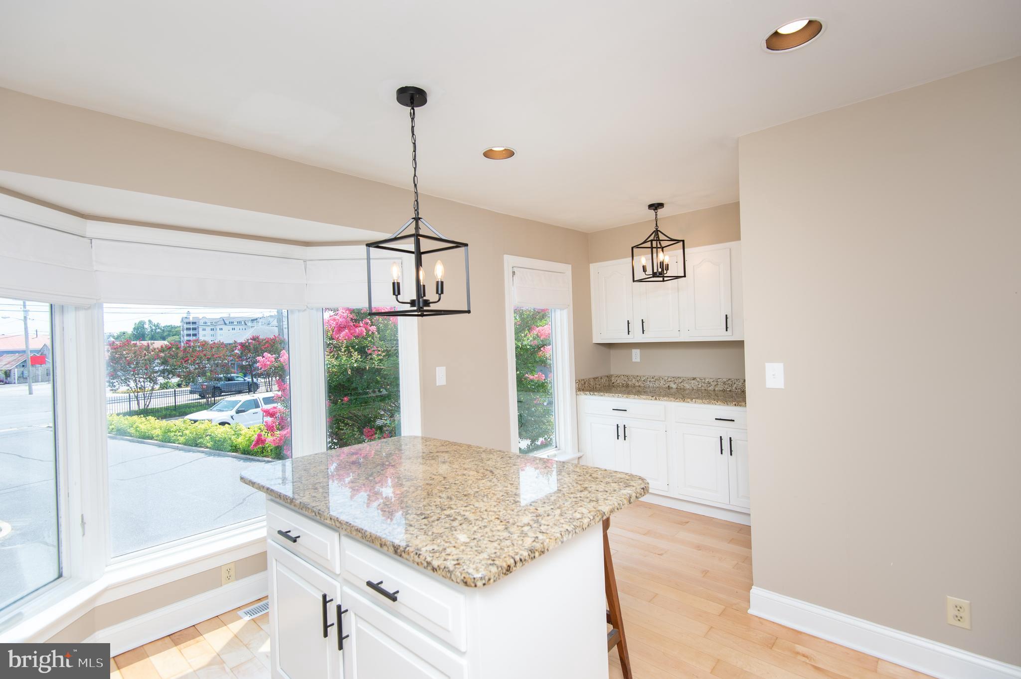 CAMBRIDGE LANDING - Residential