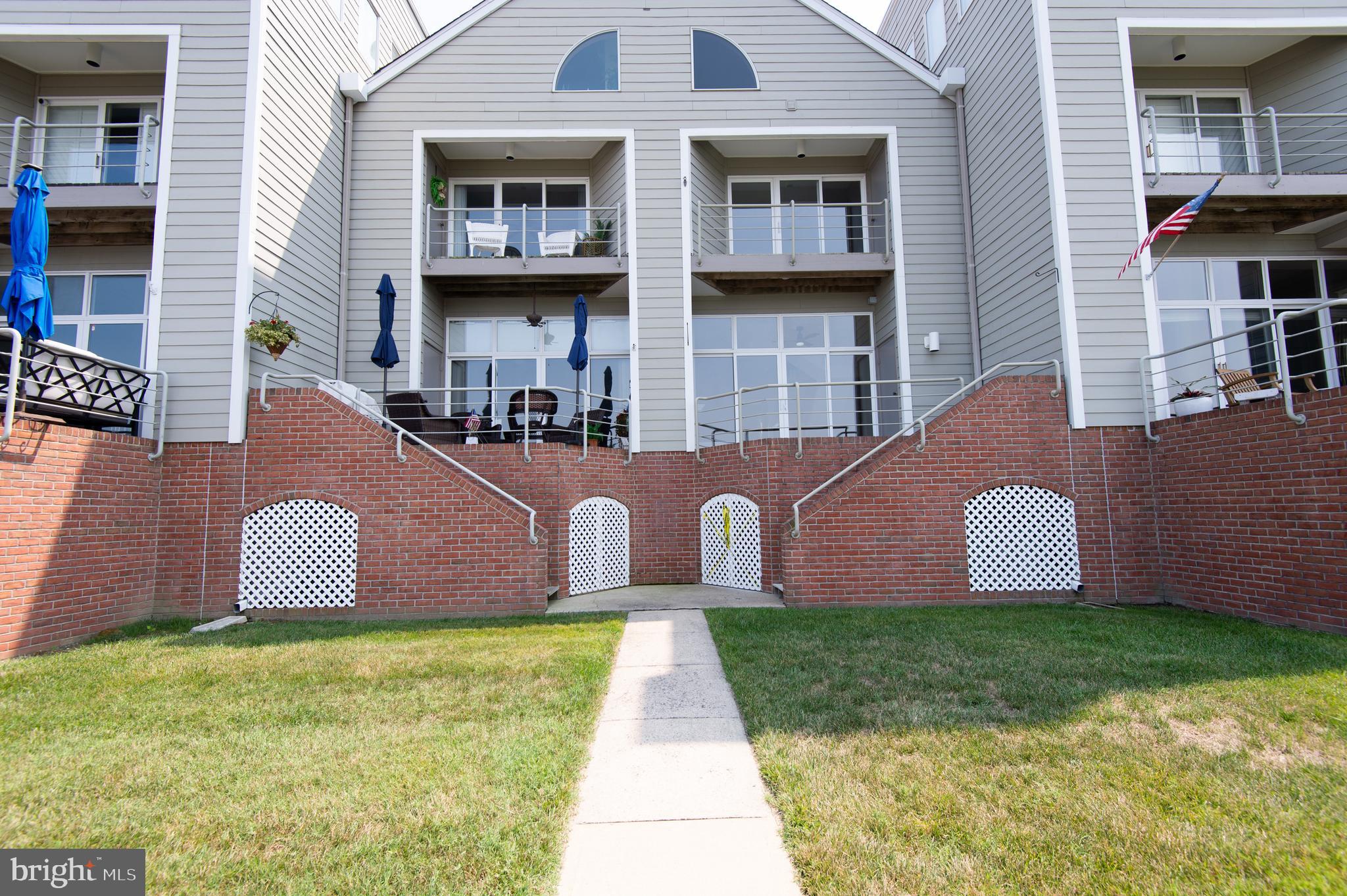CAMBRIDGE LANDING - Residential