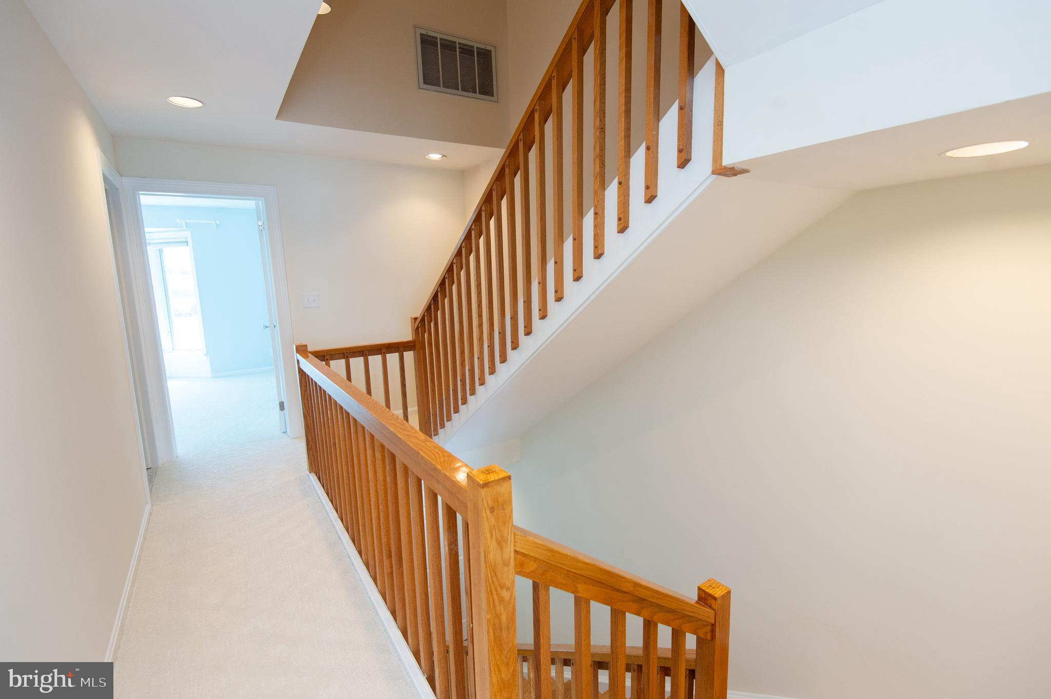 CAMBRIDGE LANDING - Residential