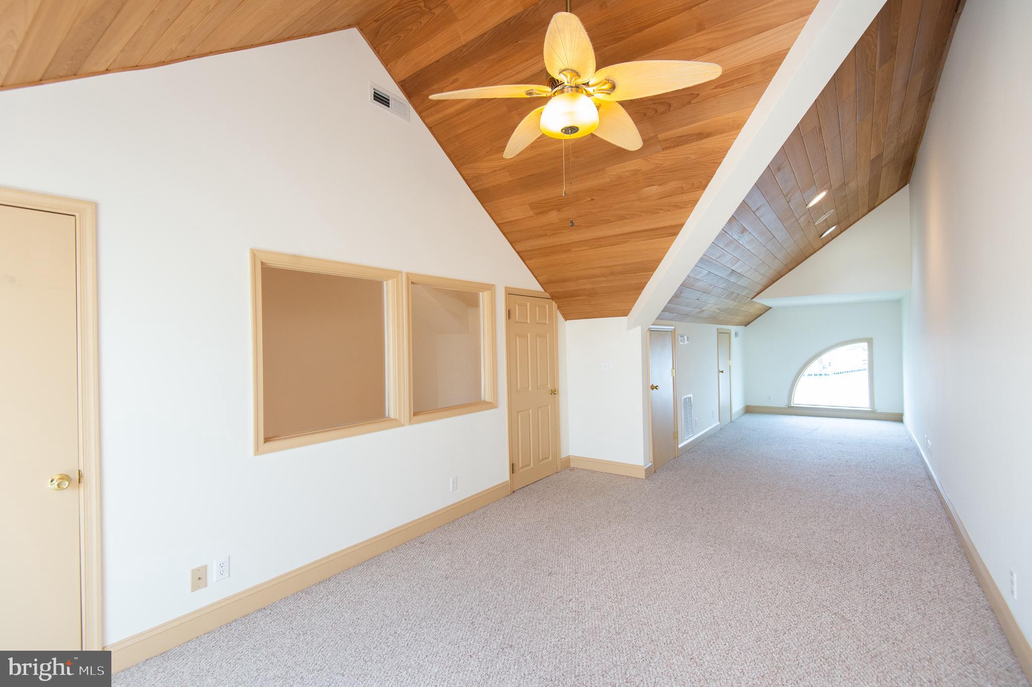 CAMBRIDGE LANDING - Residential