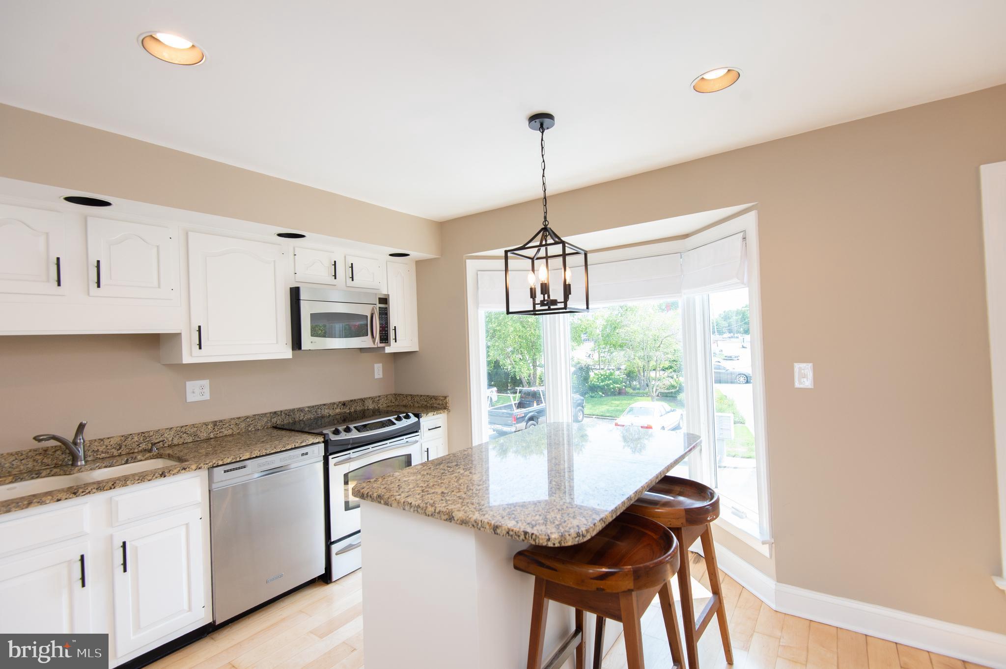 CAMBRIDGE LANDING - Residential