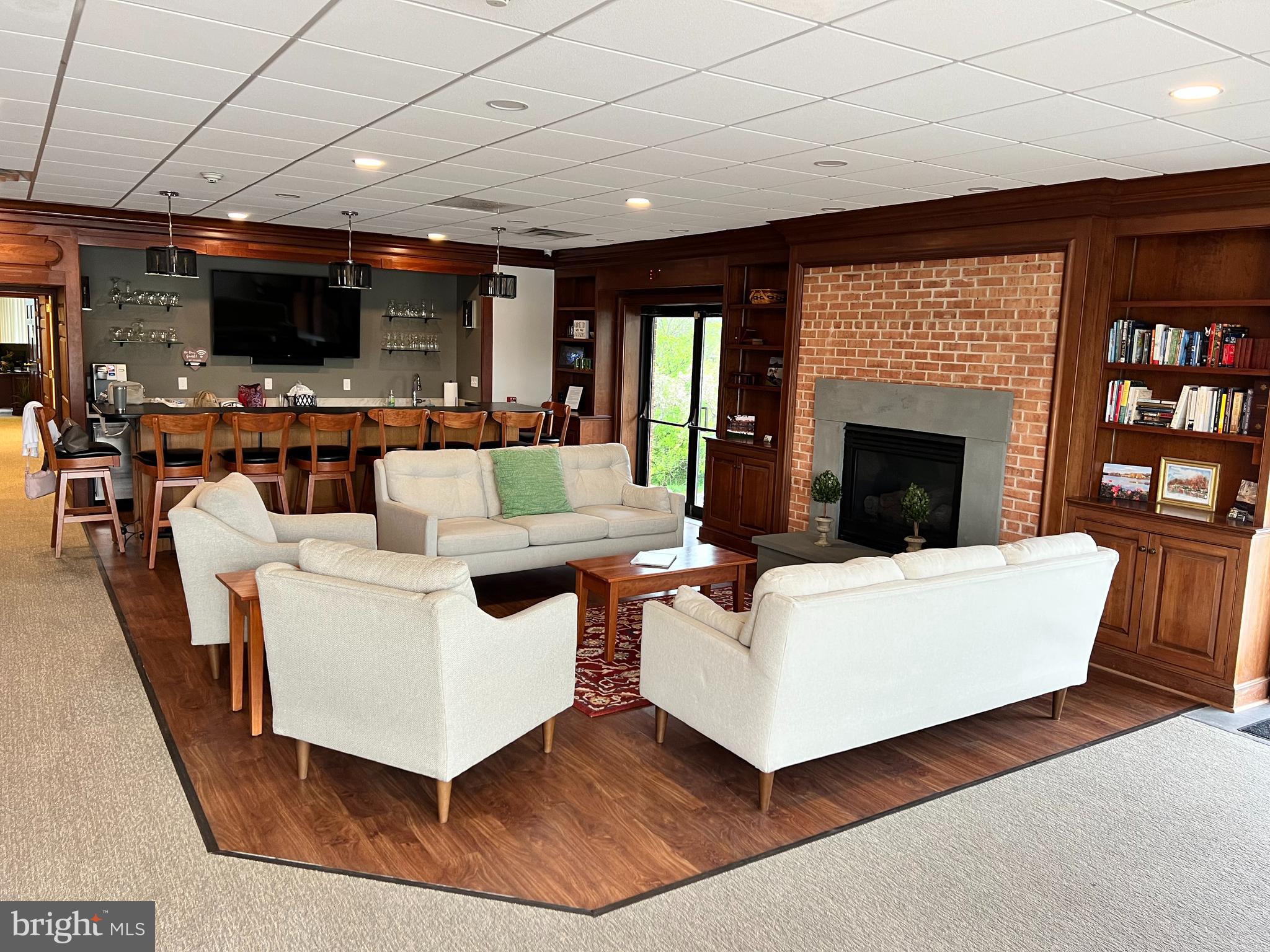 SOMERSET LAKE - Residential