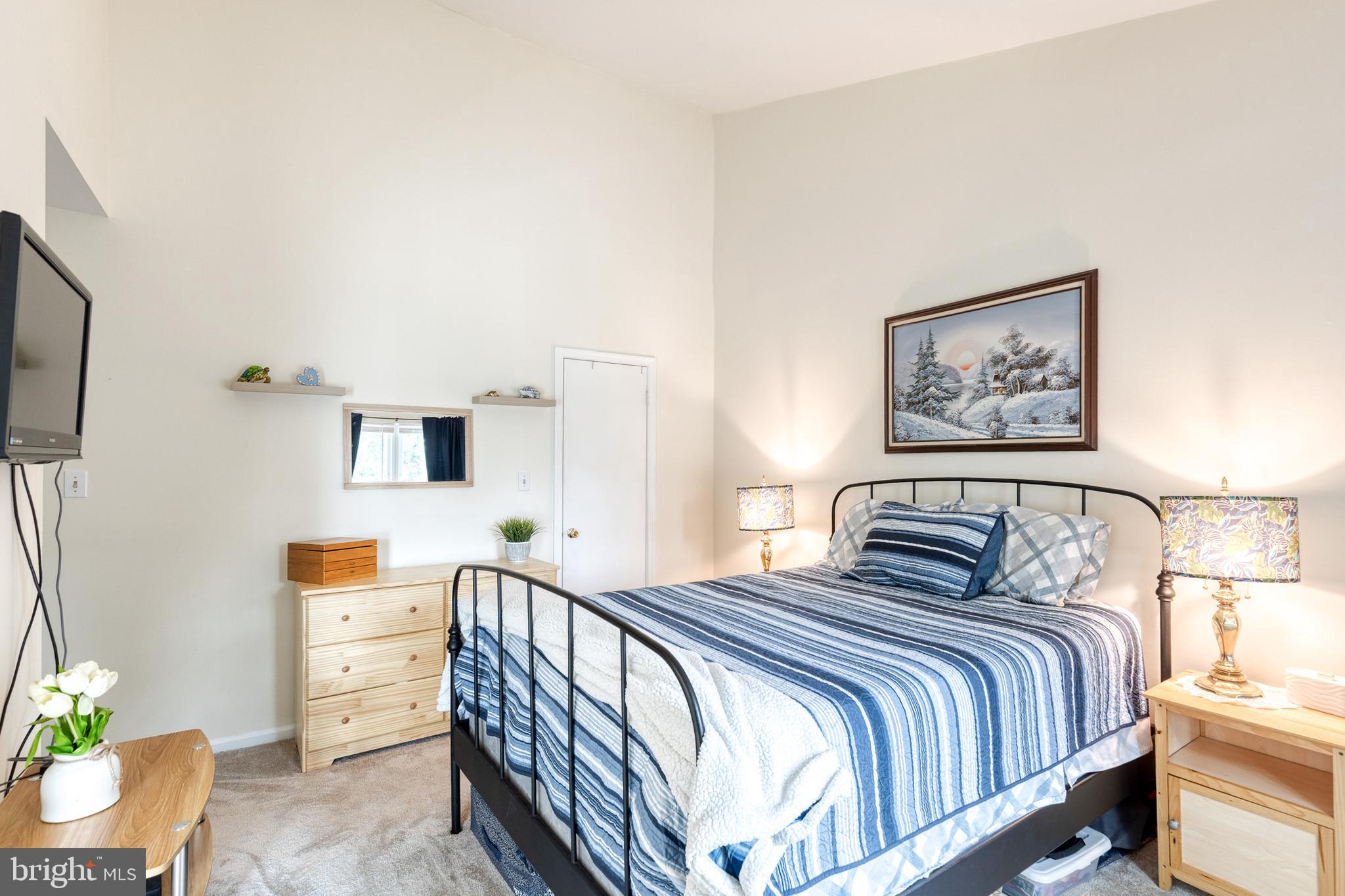 CASTLEMILL - Residential