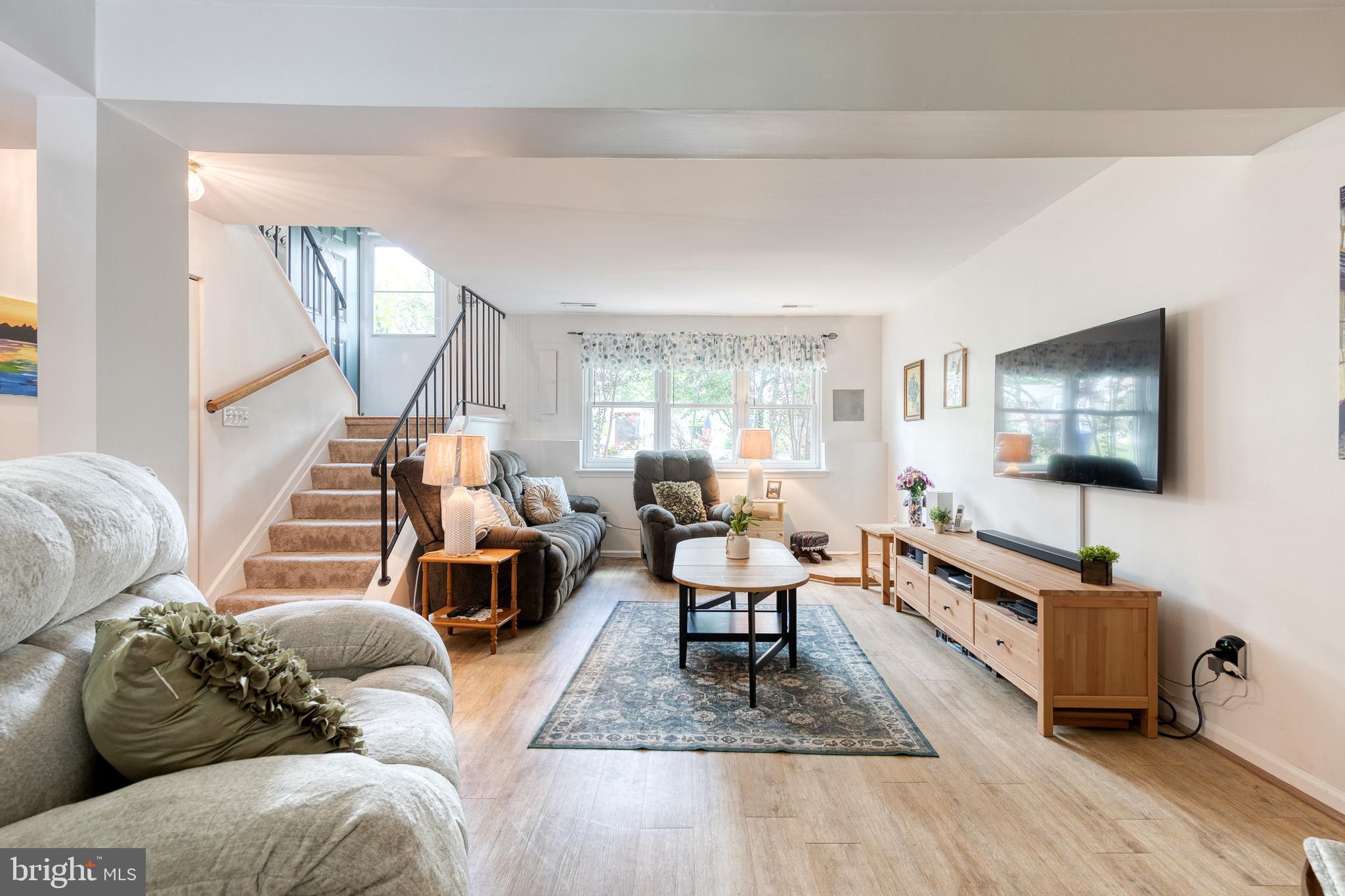 CASTLEMILL - Residential