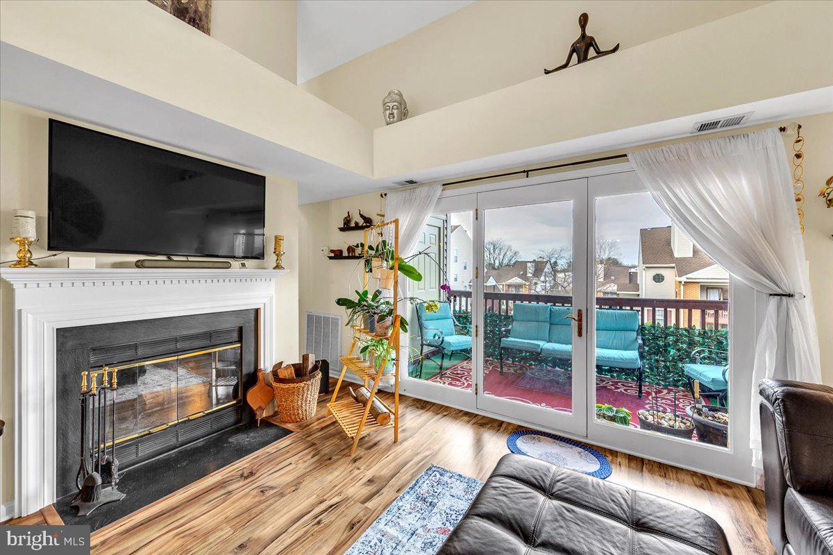 ROLLINGWOOD - Residential