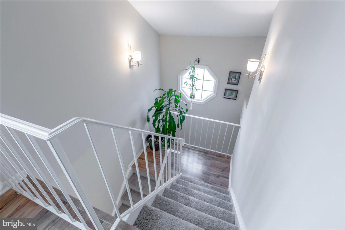 ROLLINGWOOD - Residential