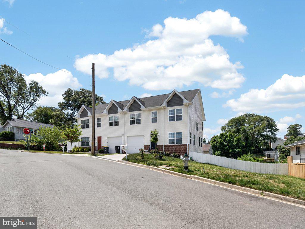 CAPITOL HEIGHTS - Residential
