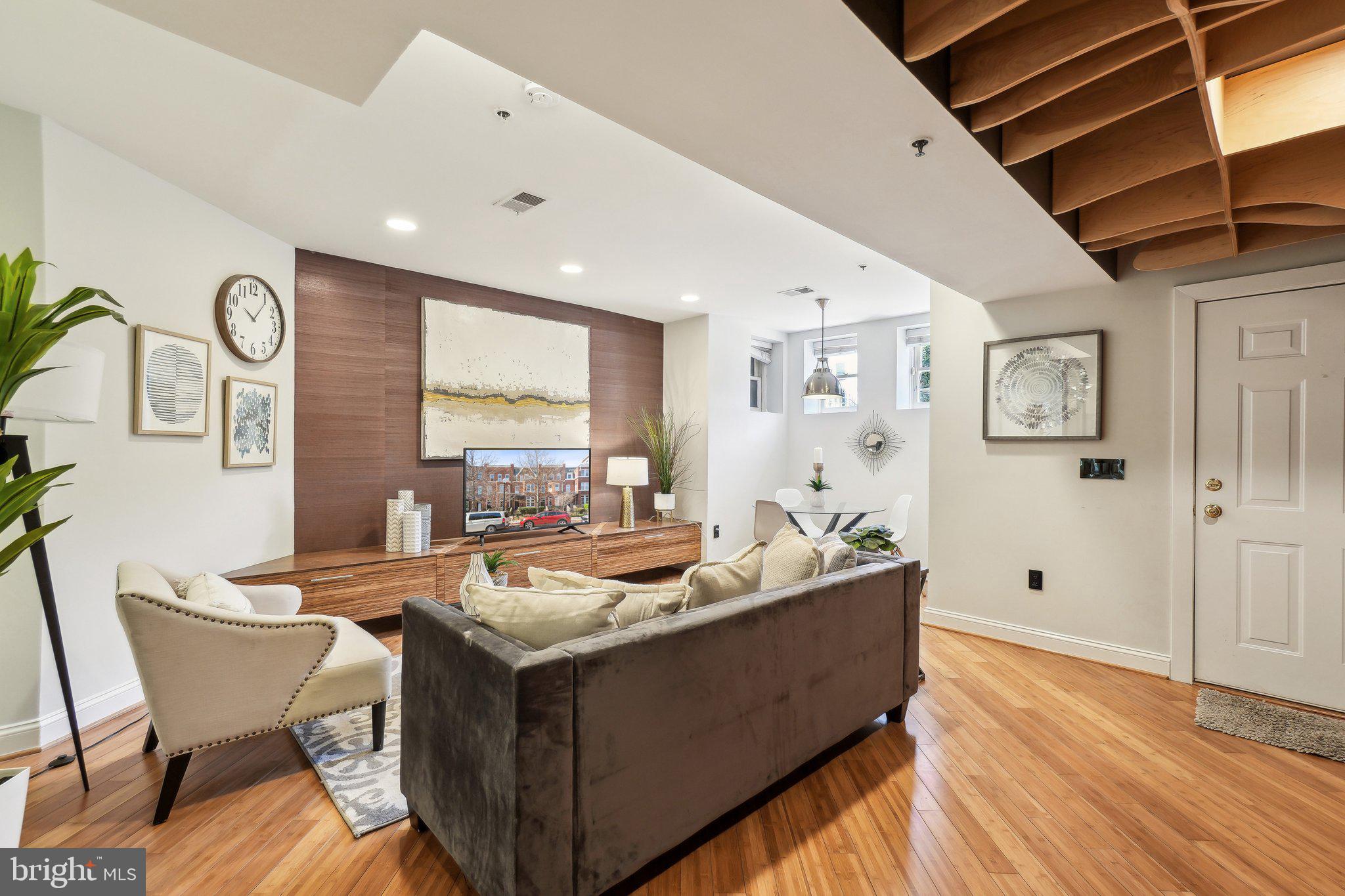 DUPONT CIRCLE - Residential