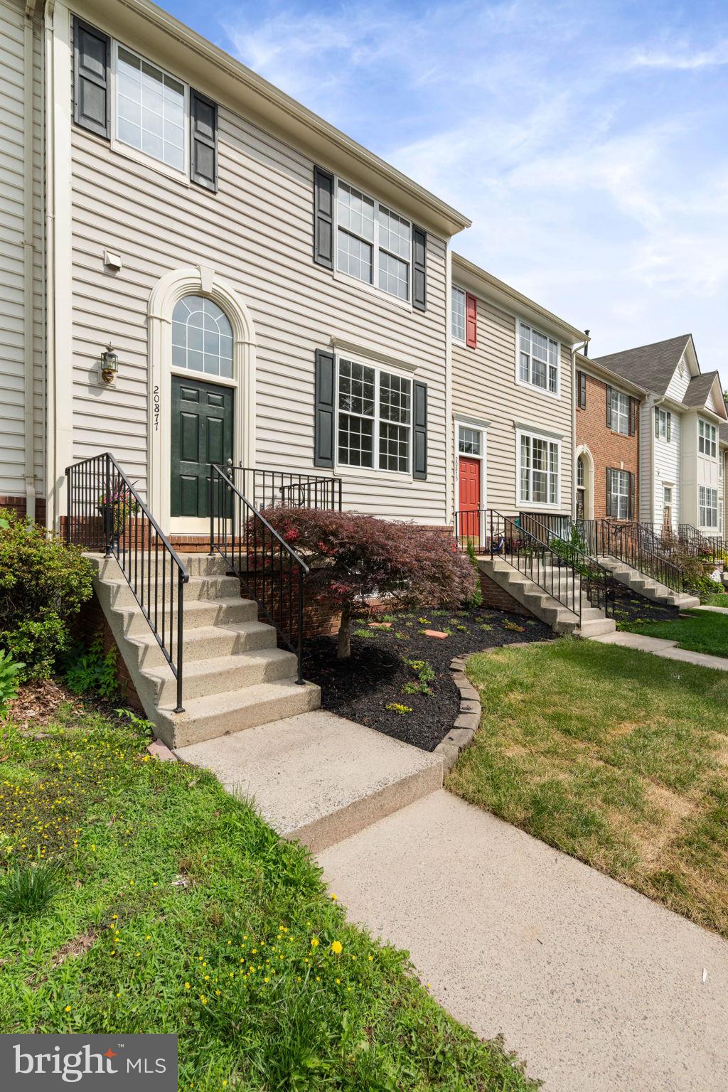 ASHBURN FARM - Residential