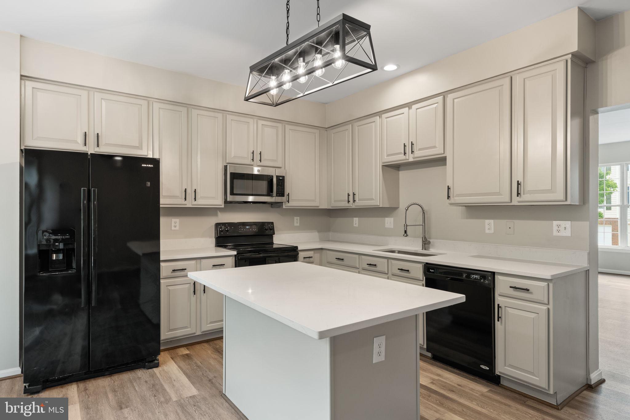 ASHBURN FARM - Residential