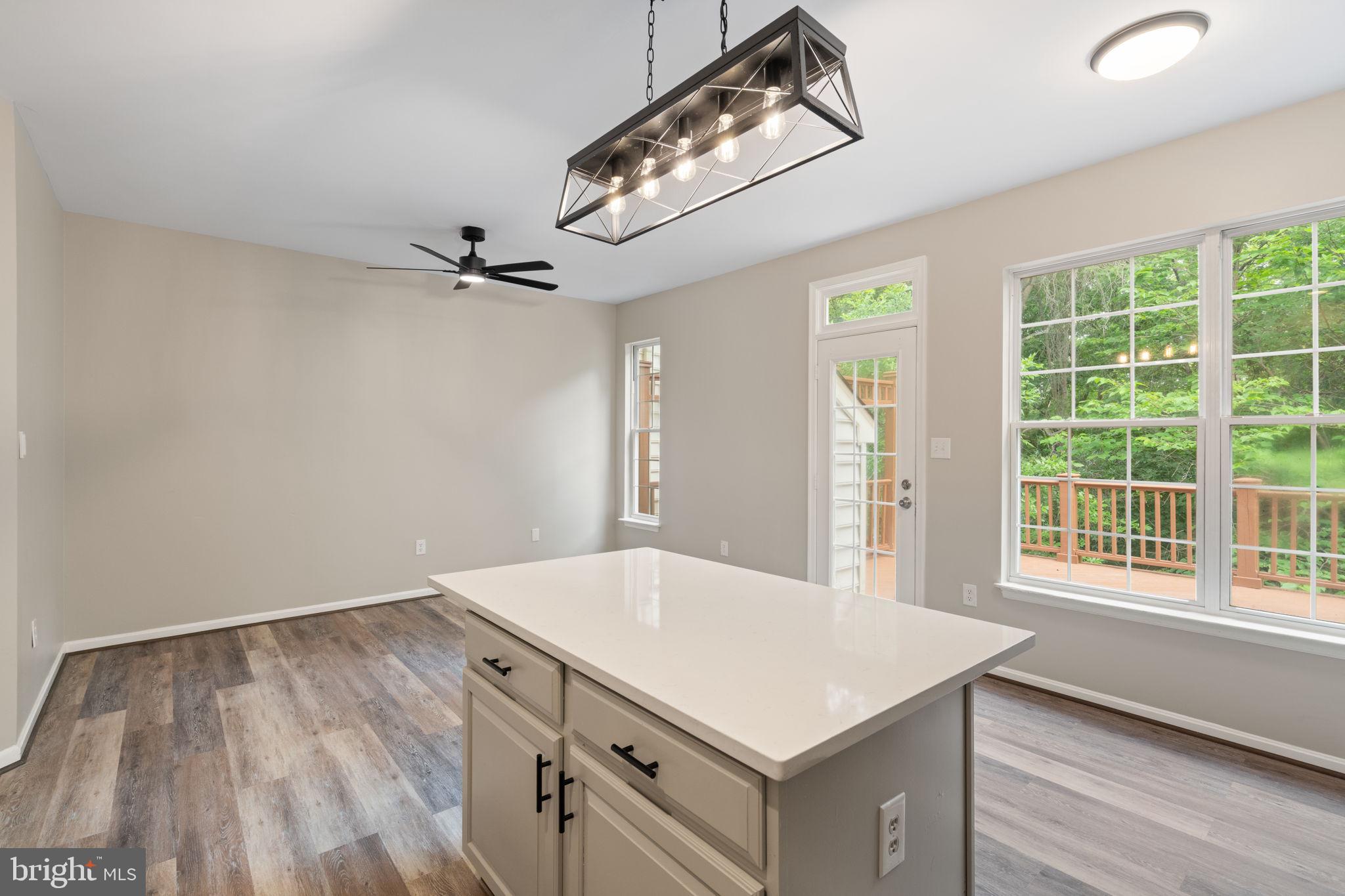 ASHBURN FARM - Residential