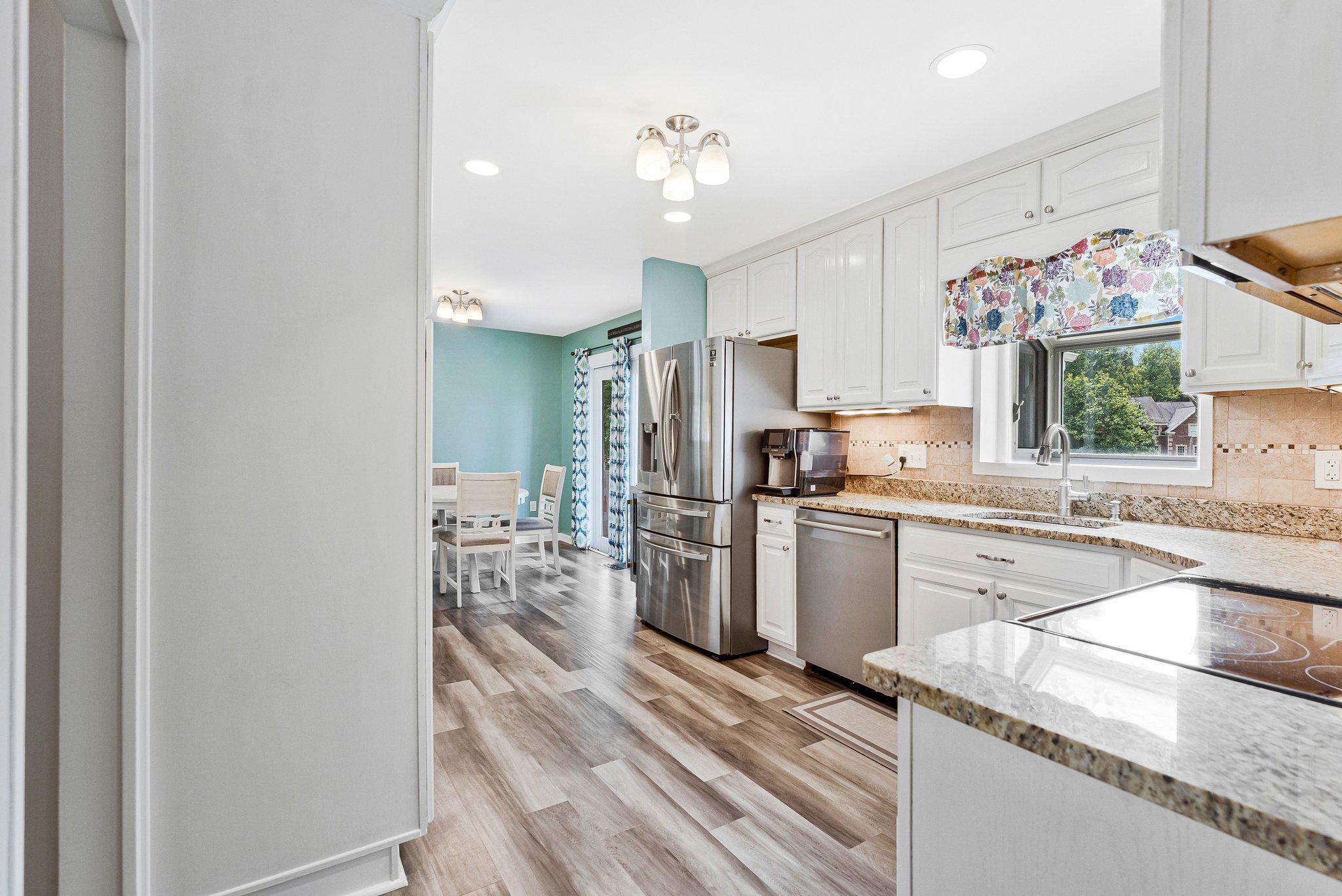 SIGNAL HILL - Residential