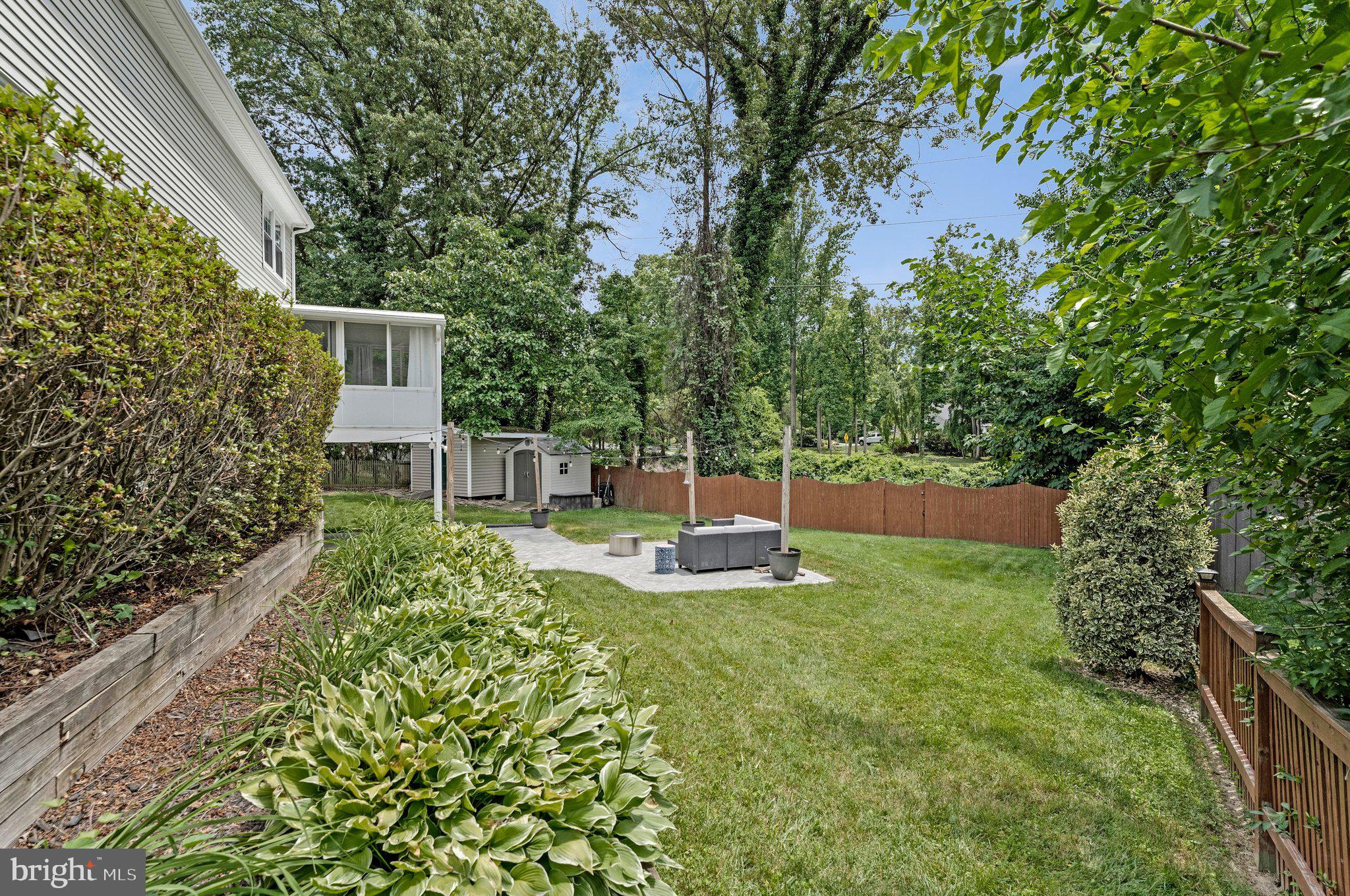 SIGNAL HILL - Residential