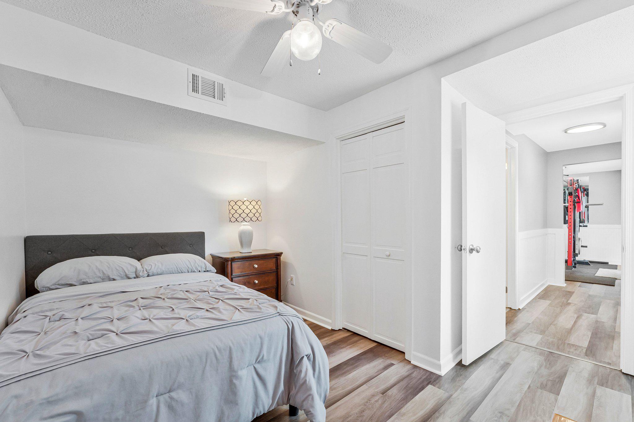 SIGNAL HILL - Residential