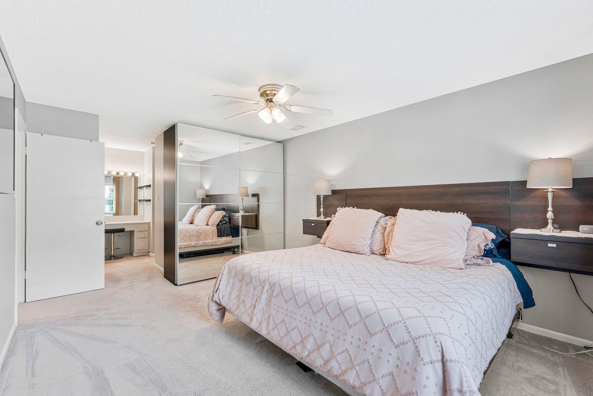 SIGNAL HILL - Residential
