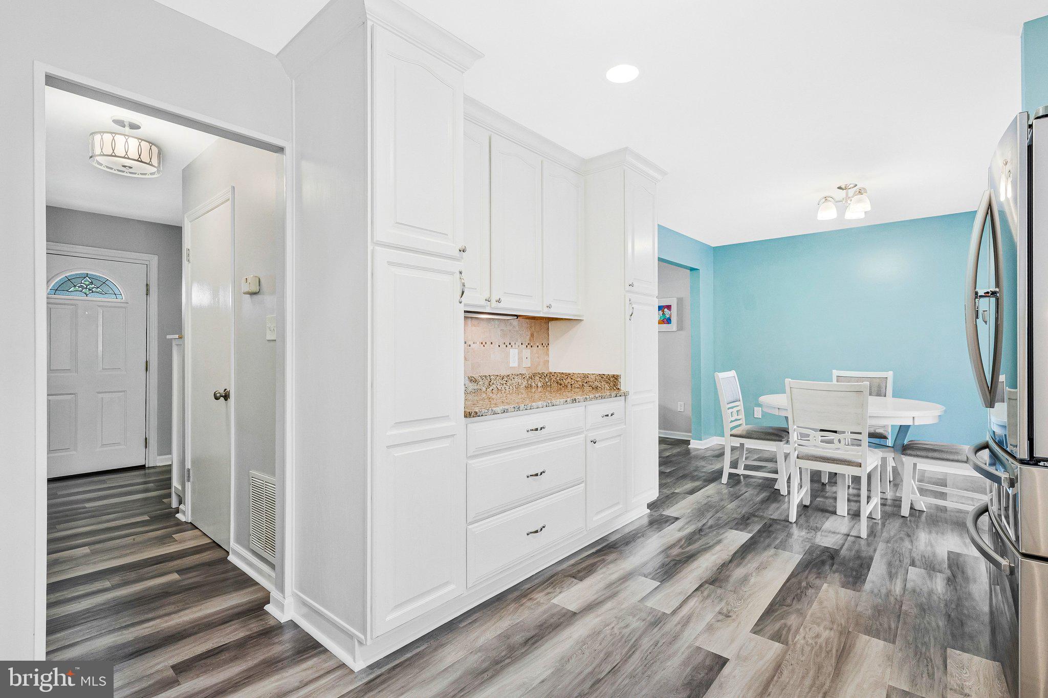 SIGNAL HILL - Residential